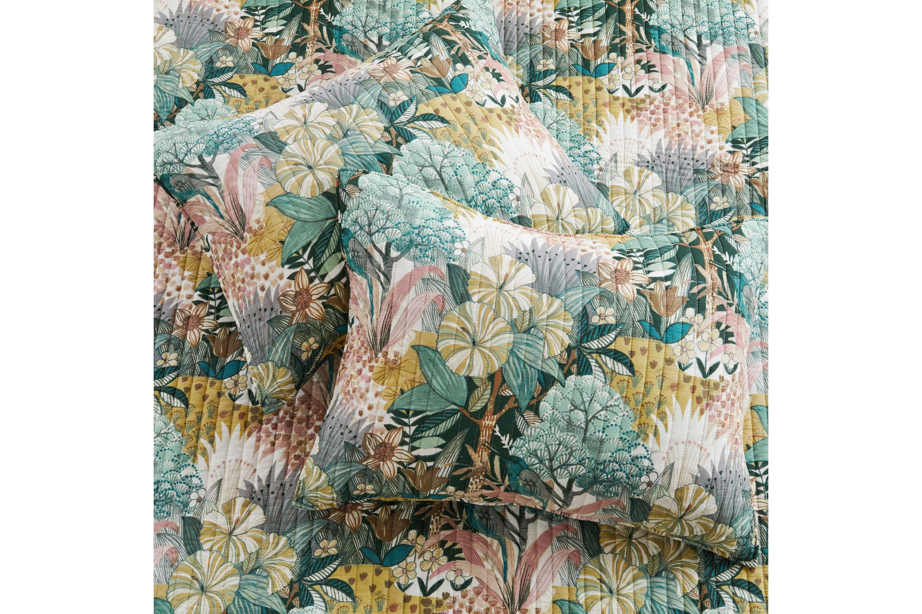 Ashika Quilt Set