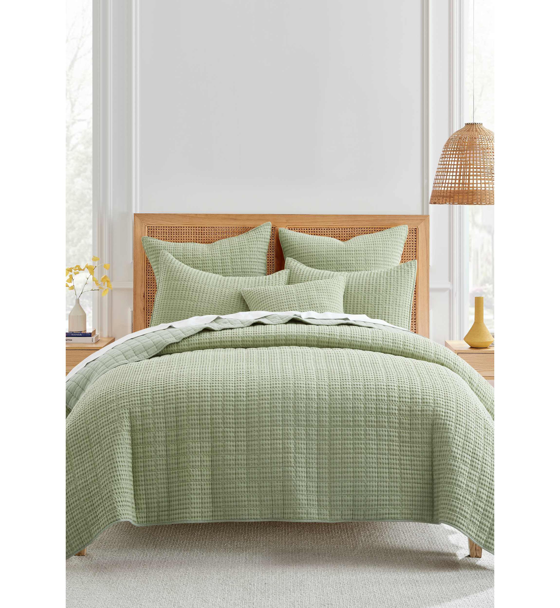 Mills Waffle Quilt Set