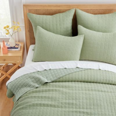 Mills Waffle Quilt Set