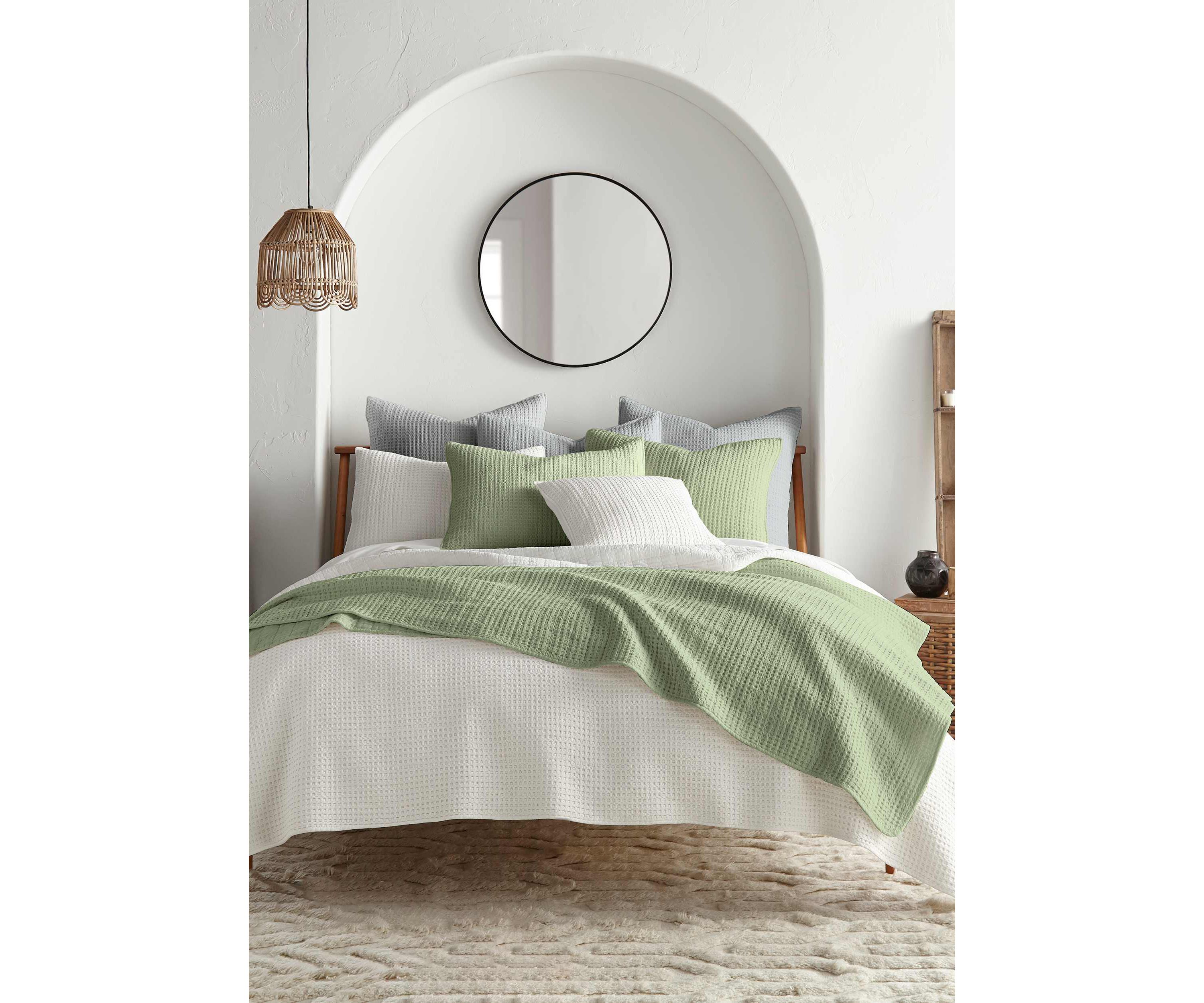 Mills Waffle Bedspread Set