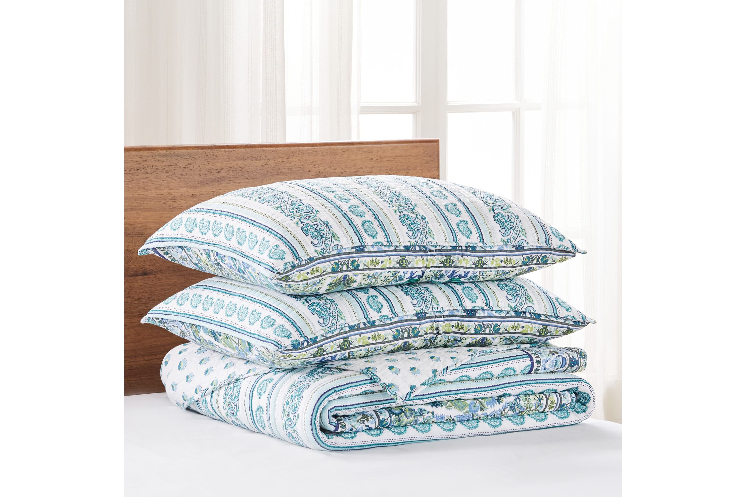 Yasmina Quilt Set
