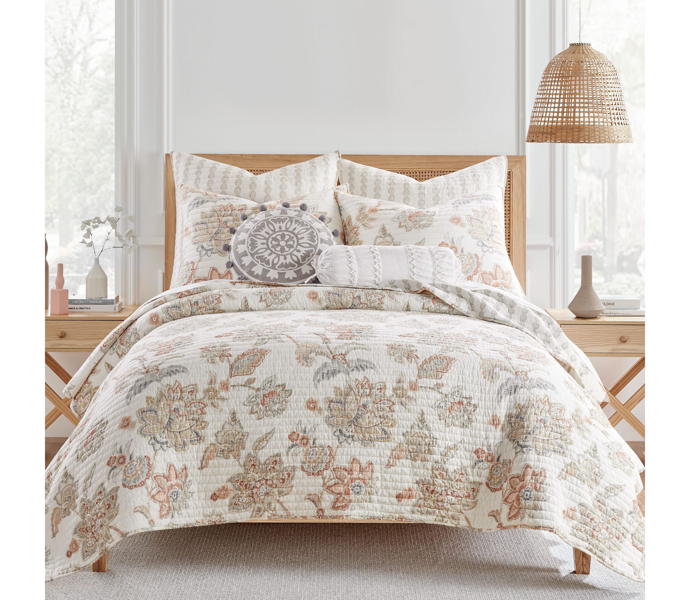 Selesta Blue Quilt Set