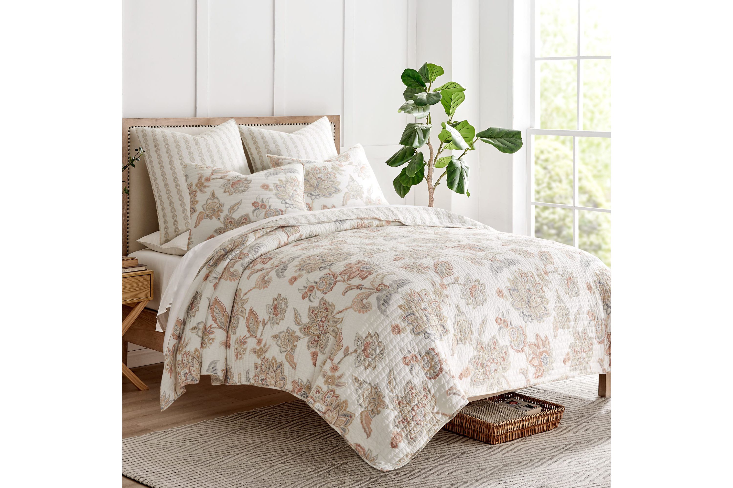Selesta Blue Quilt Set