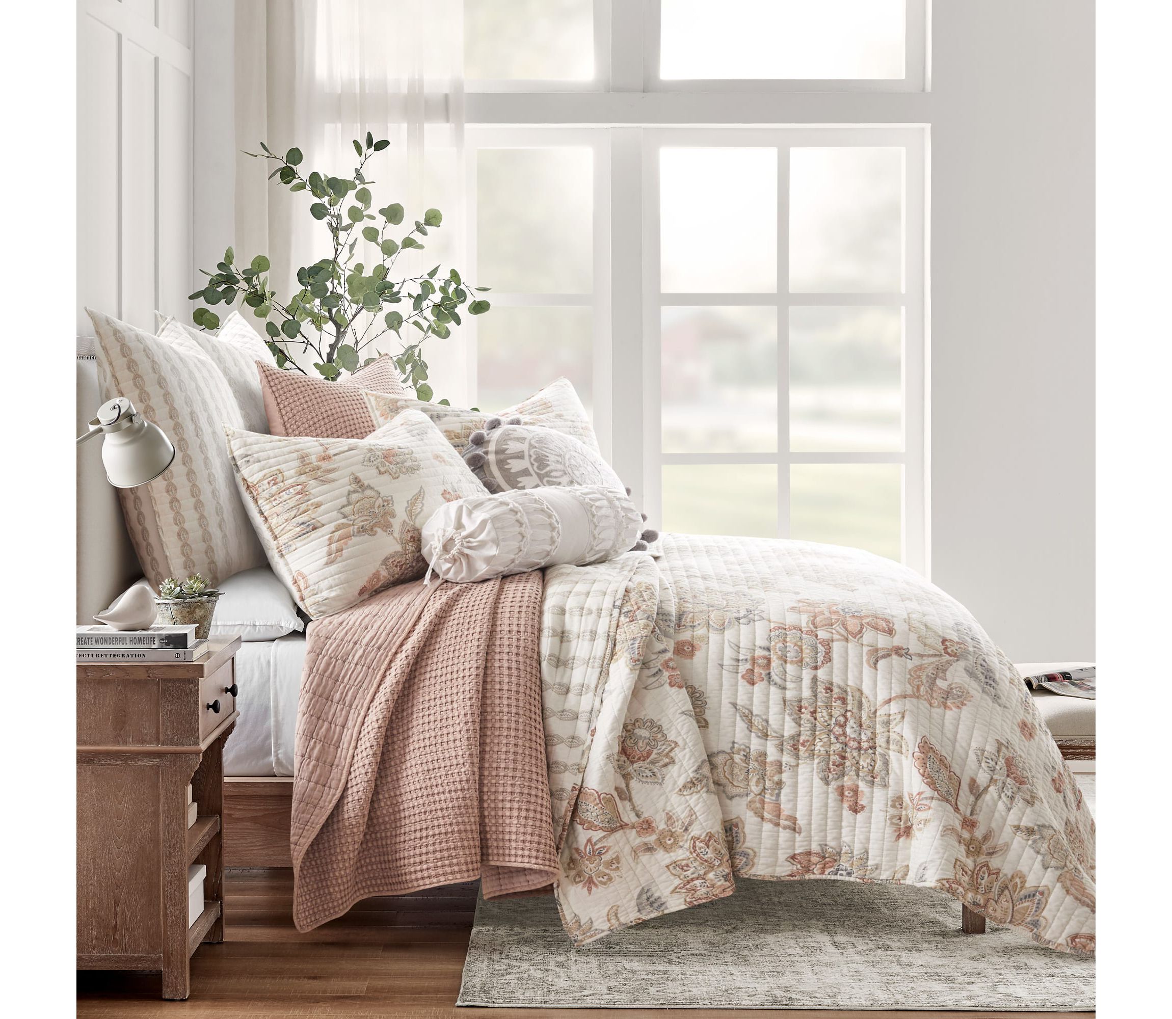 Selesta Blue Quilt Set