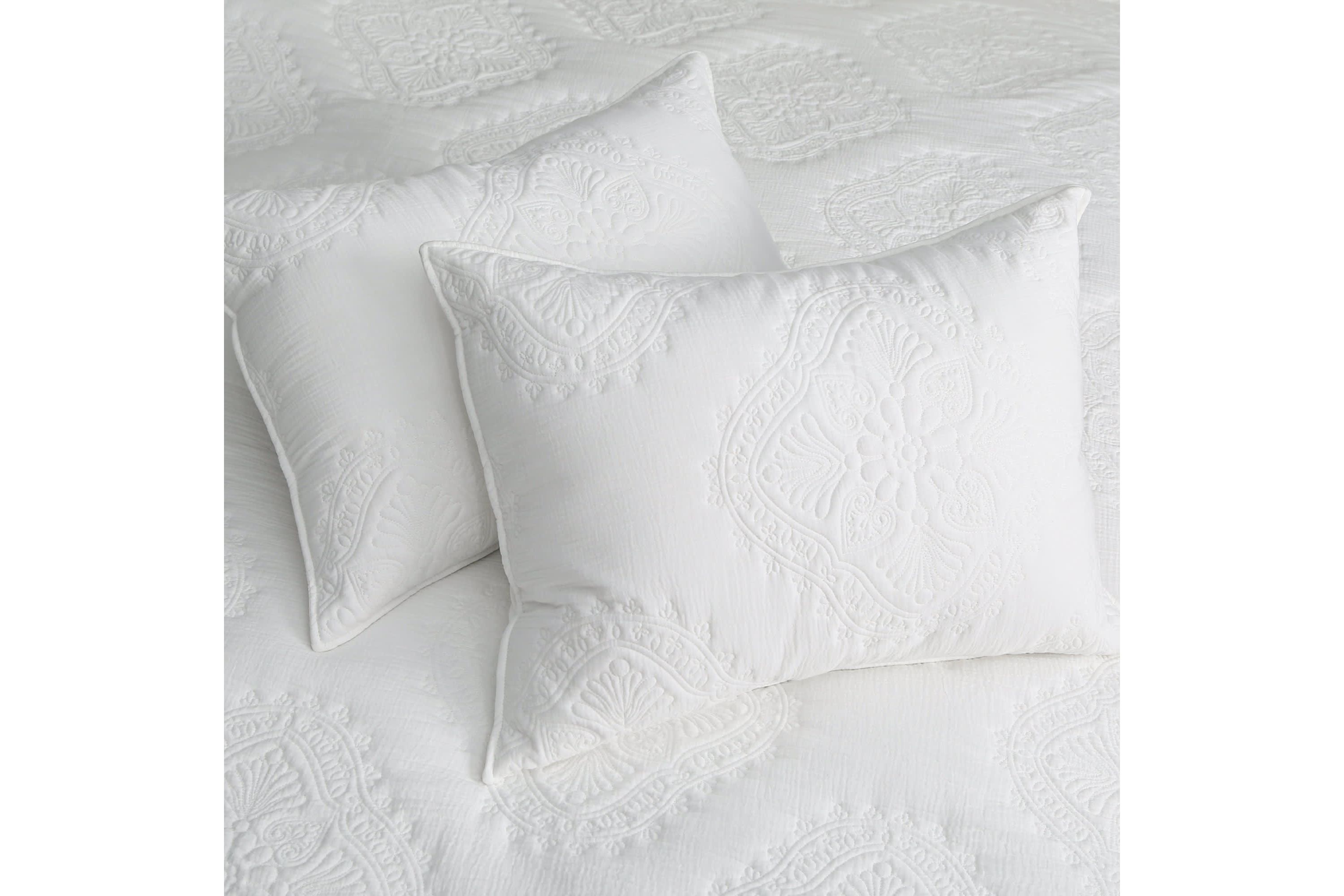 Muslin Stitch Cream Quilt Set