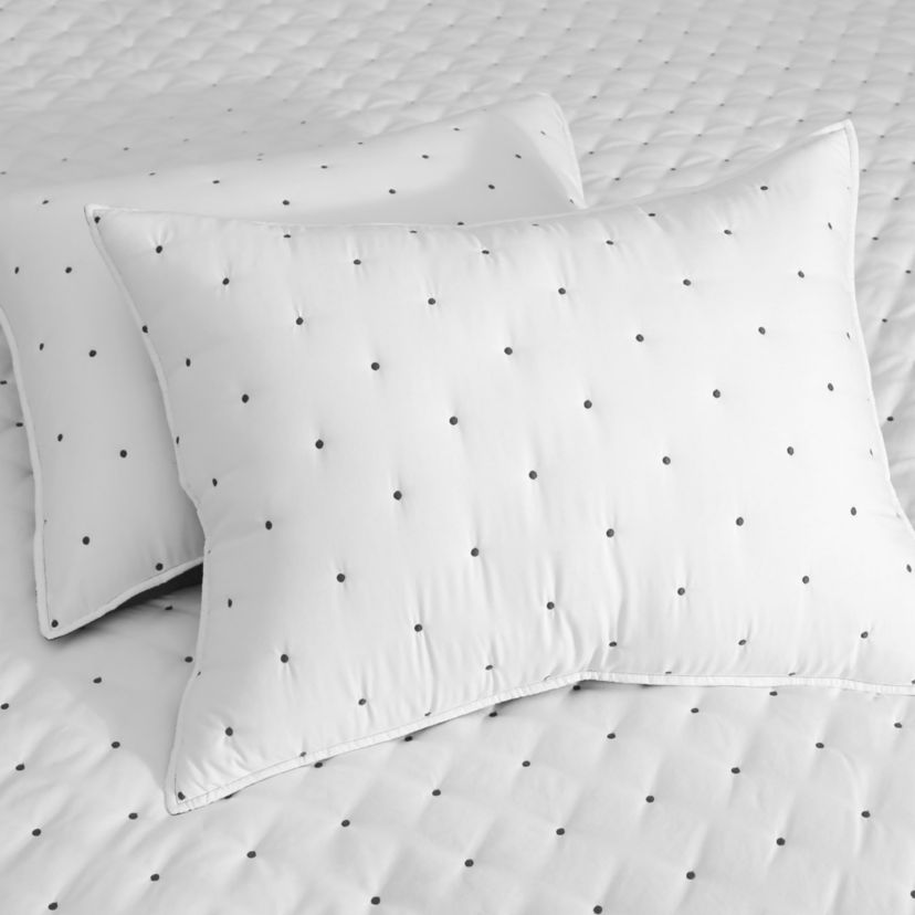 Embroidered Swiss Dot Quilt Set