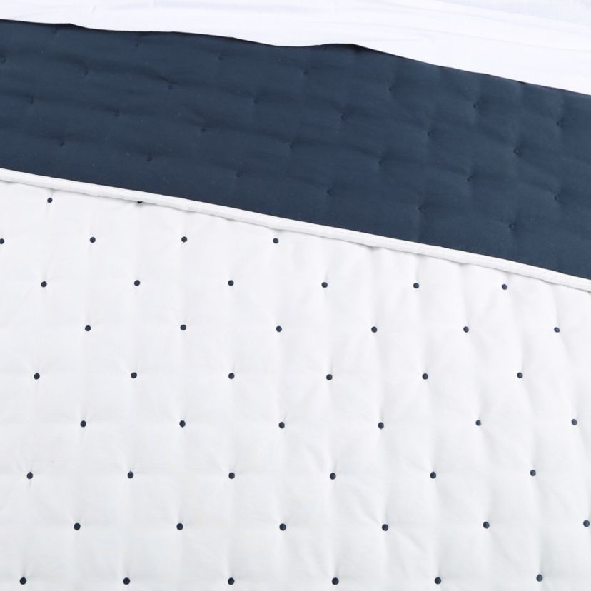 Embroidered Swiss Dot Quilt Set