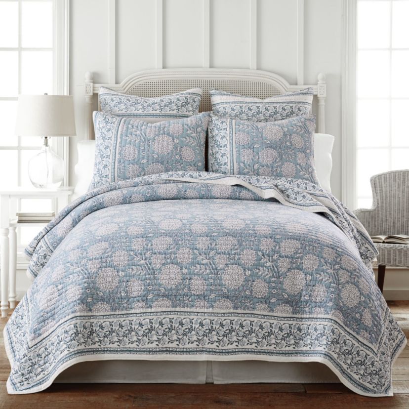 Adare Taupe Quilt Set