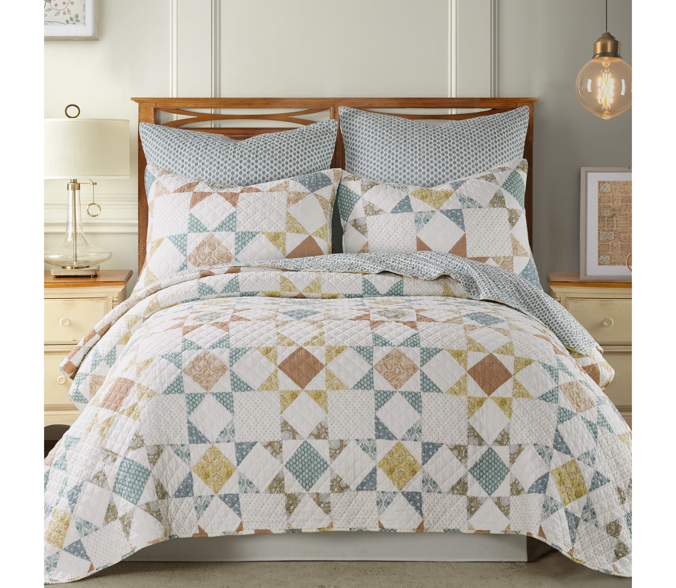 Lottie Quilt Set