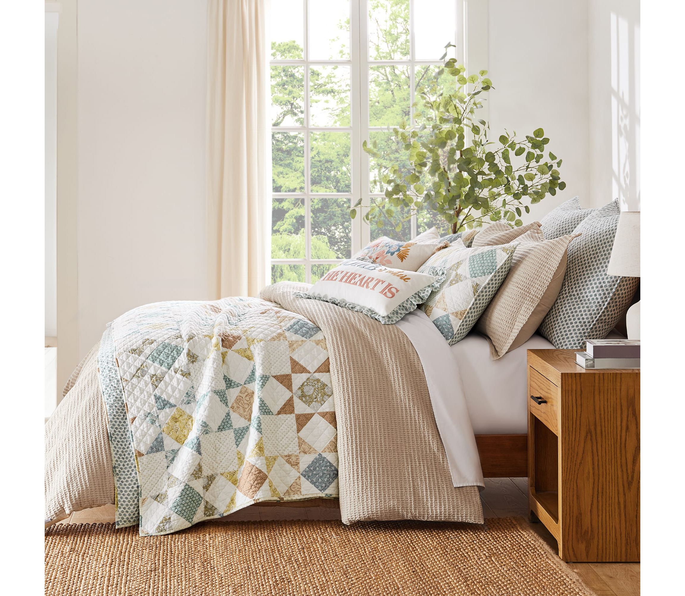 Lottie Quilt Set