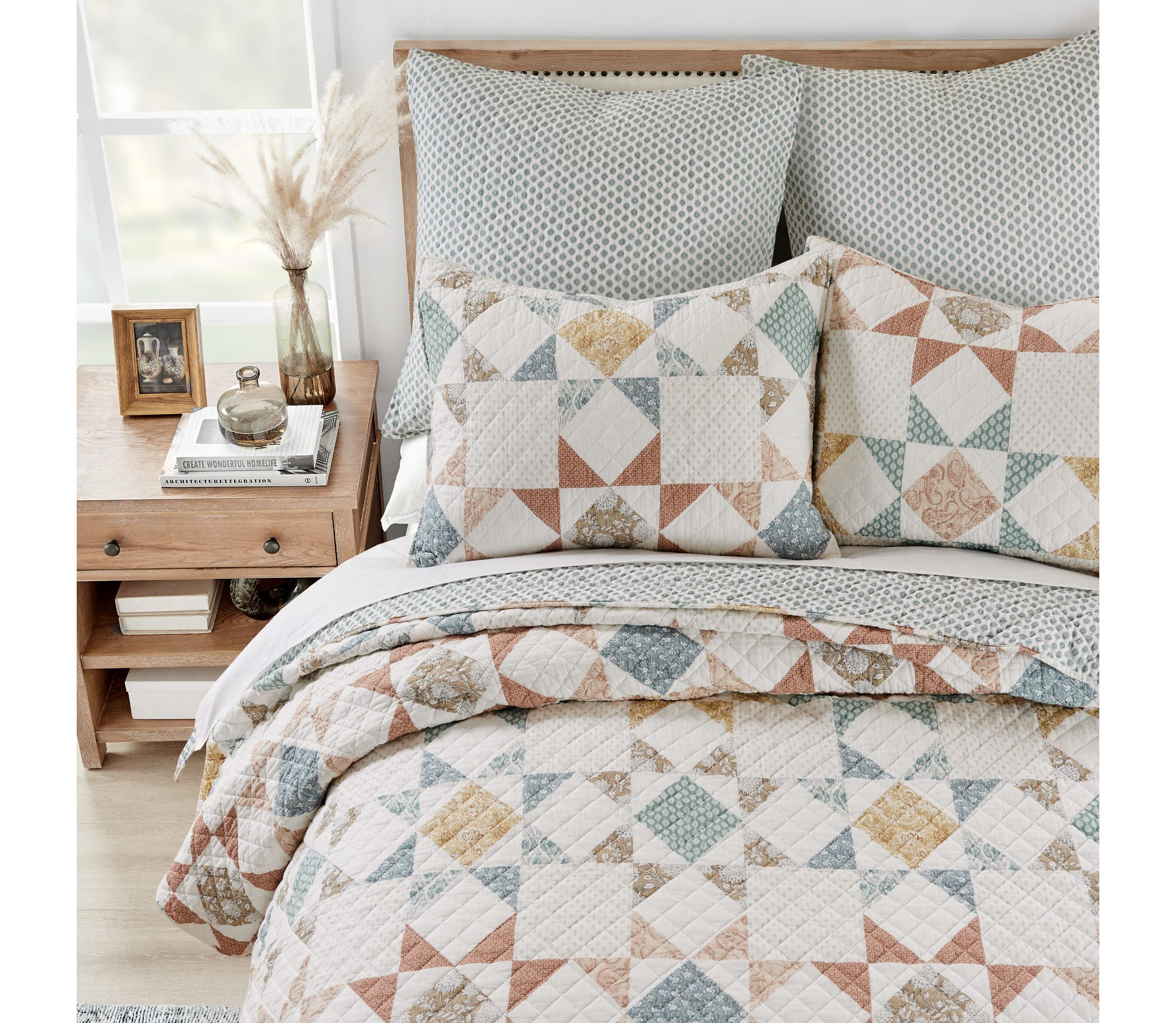 Lottie Quilt Set