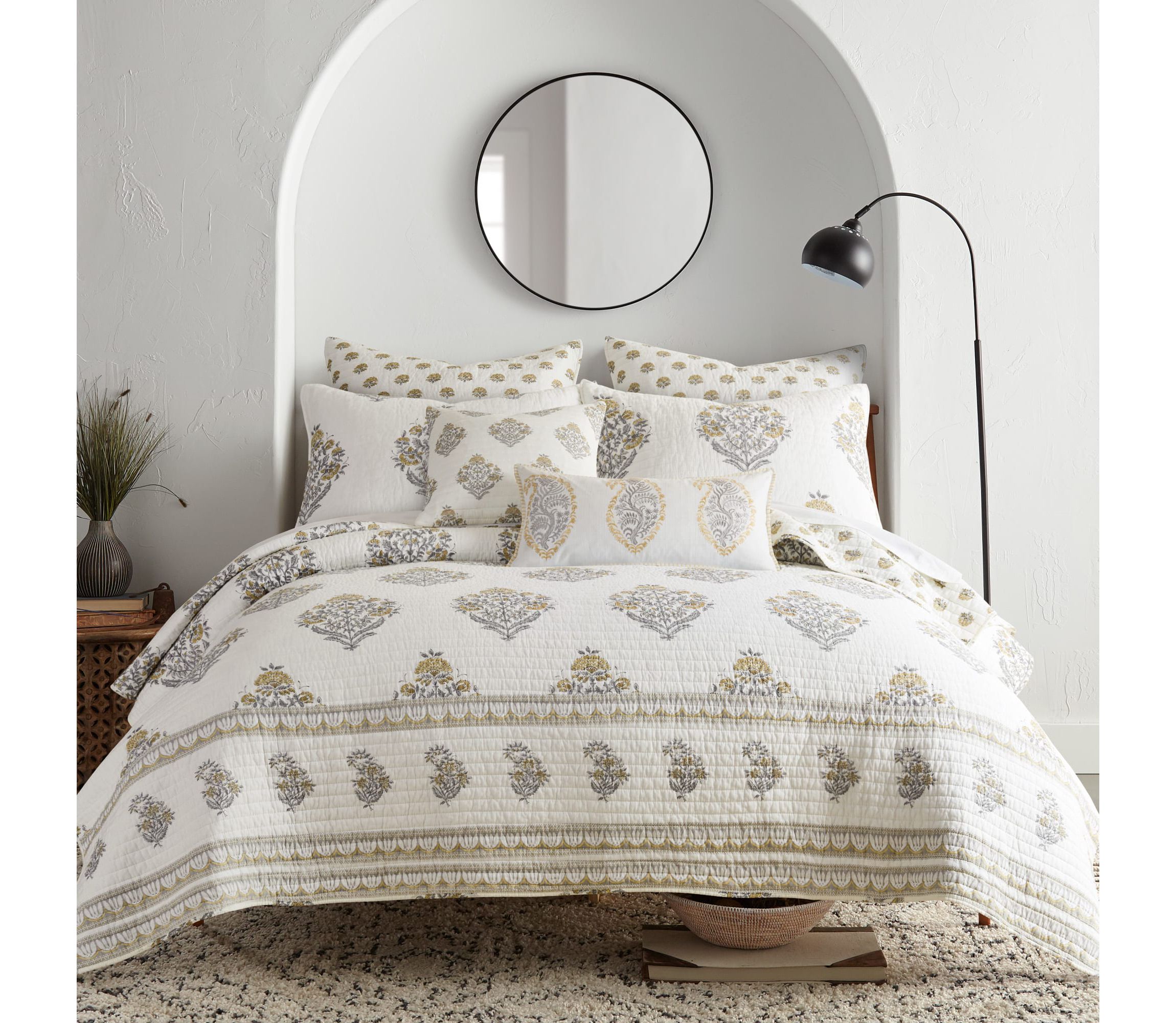 Kamira Ochre Quilt Set