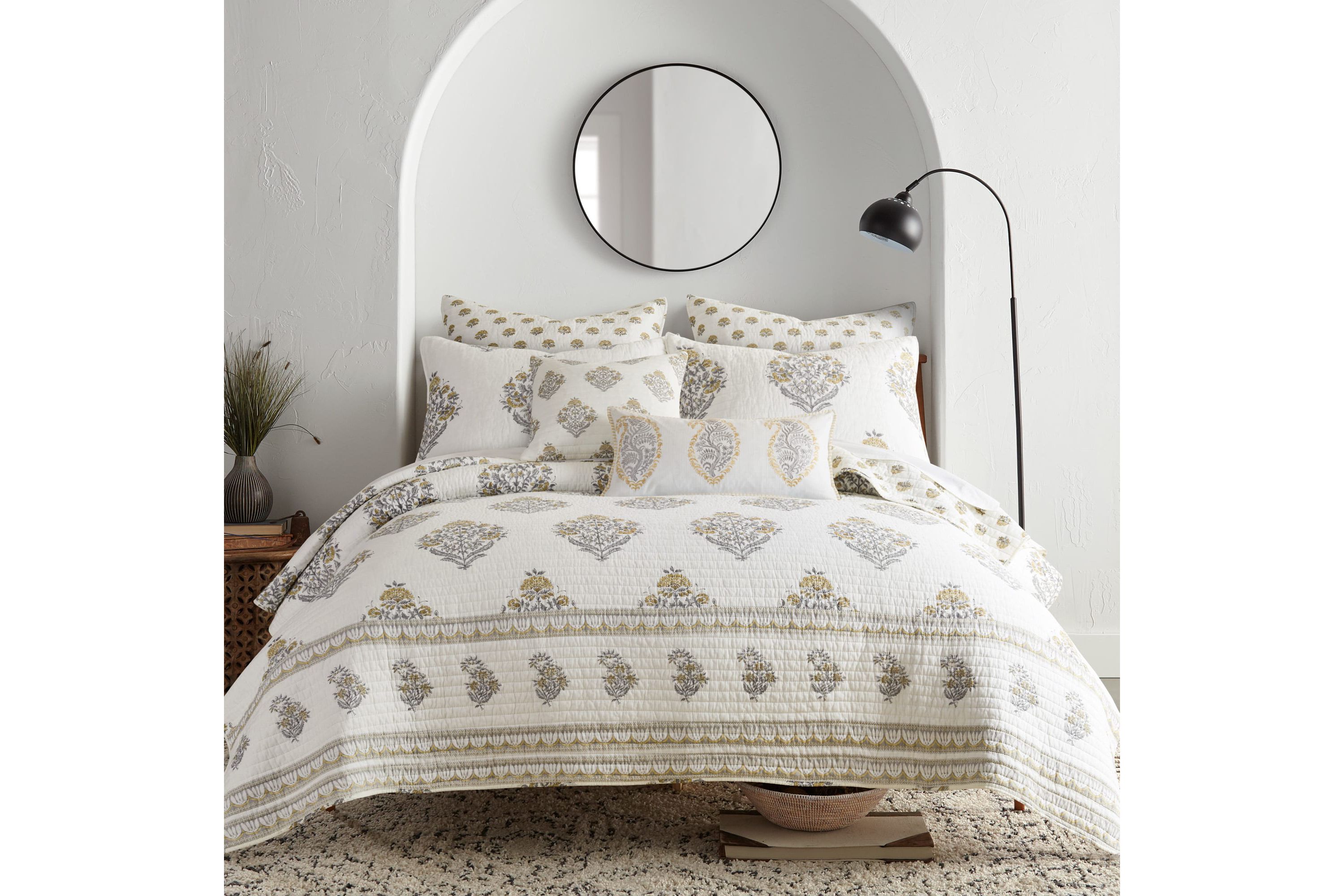 Kamira Ochre Quilt Set