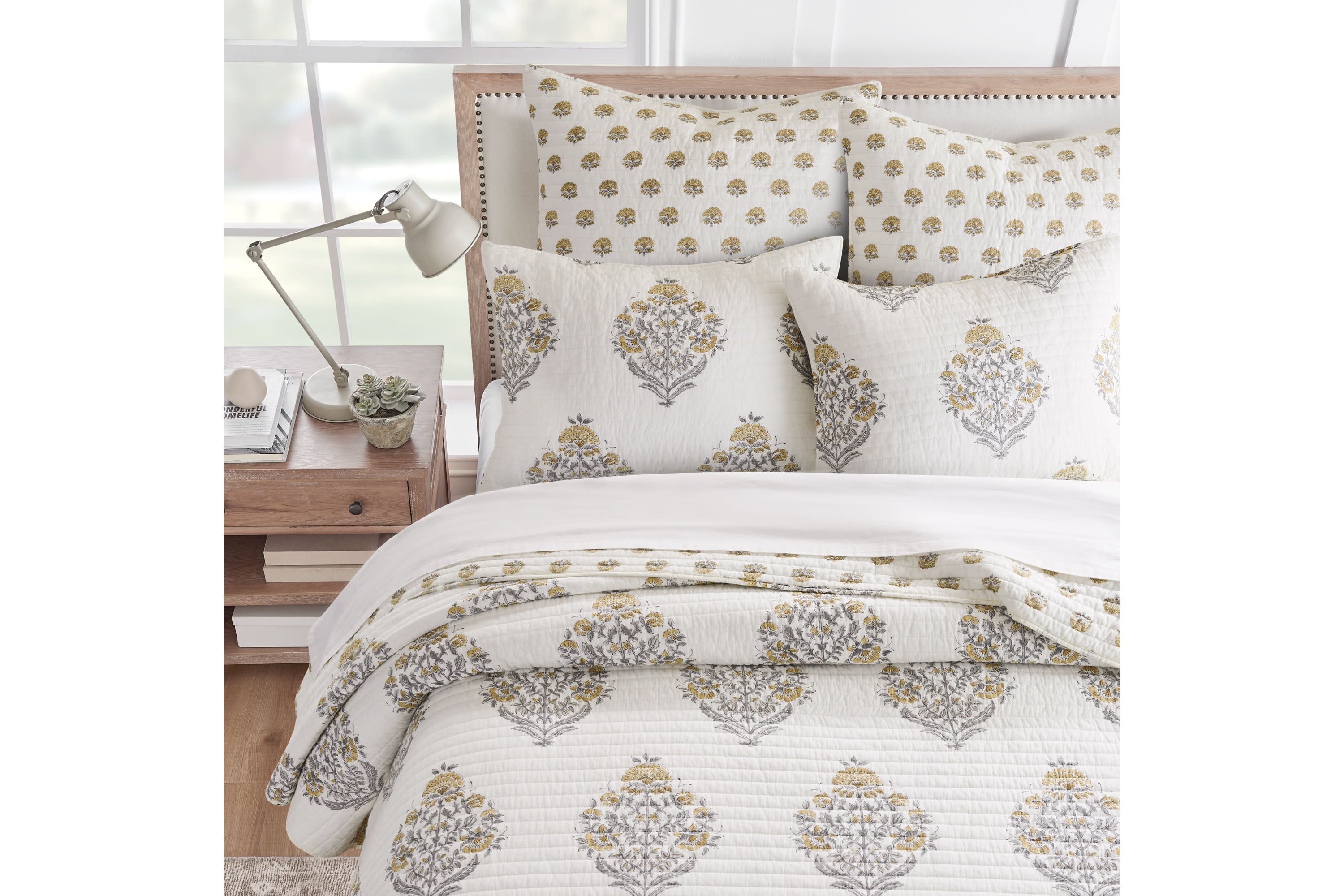 Kamira Ochre Quilt Set