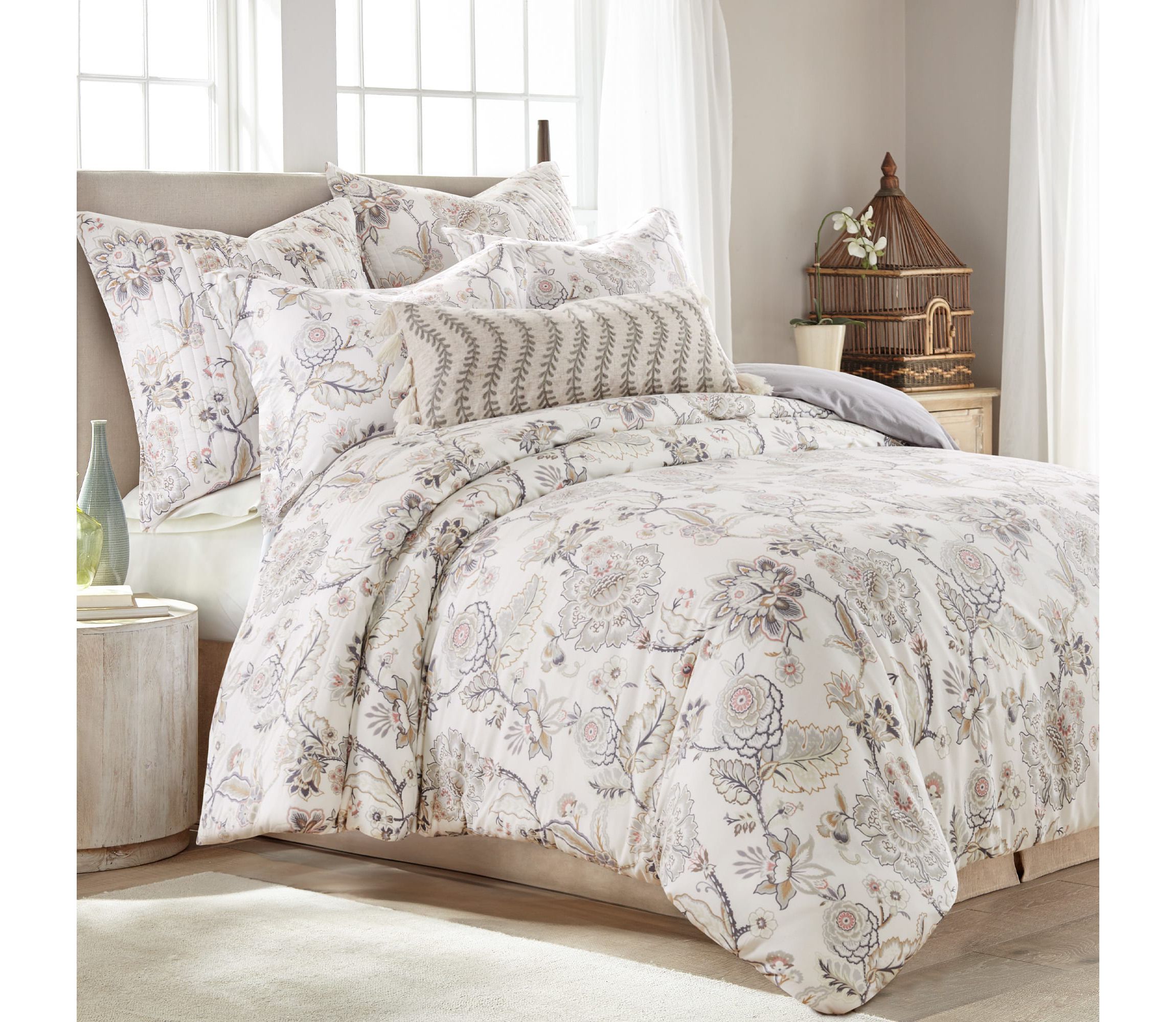 Ophelia Comforter Set