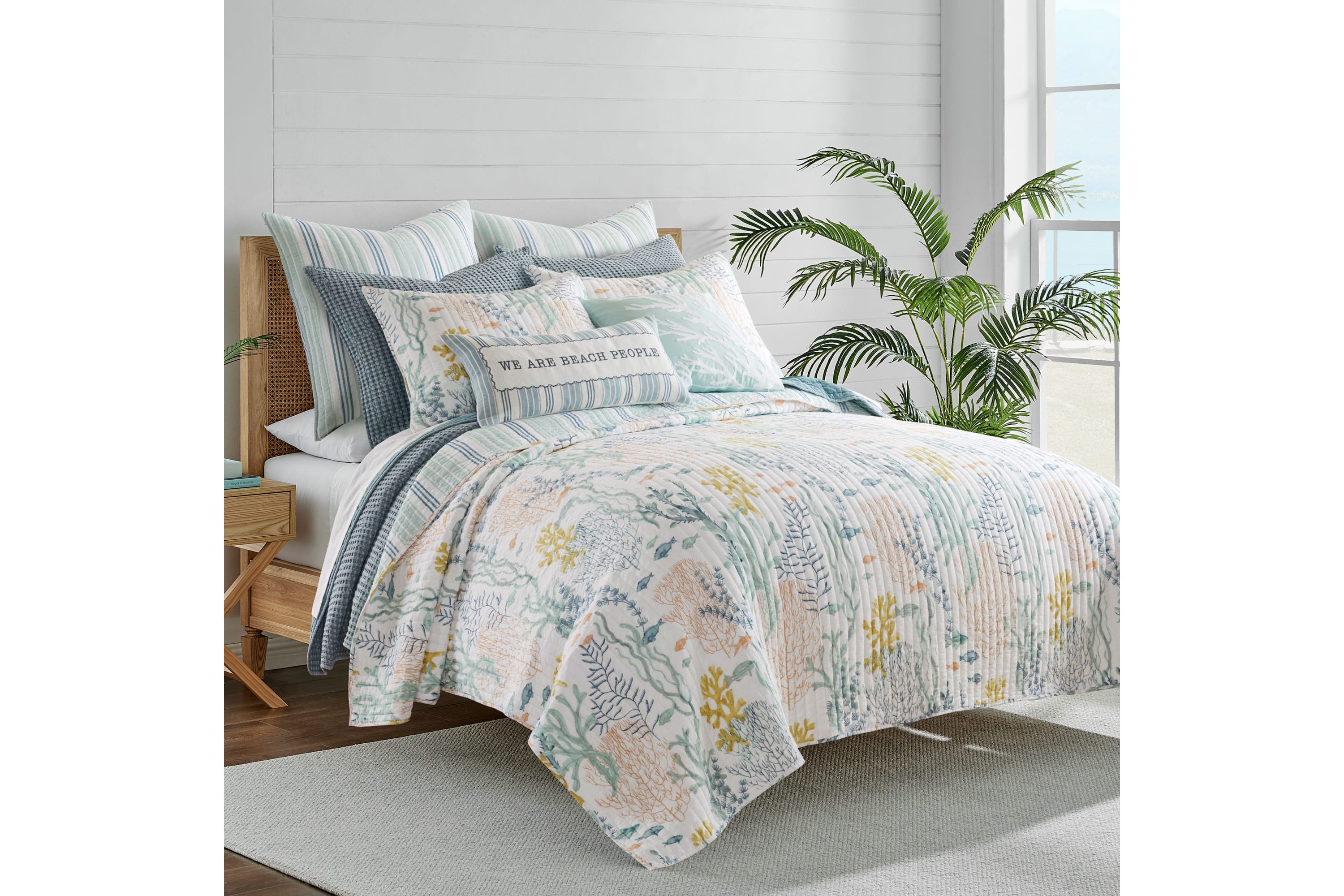 Ocean Meadow Quilt Set