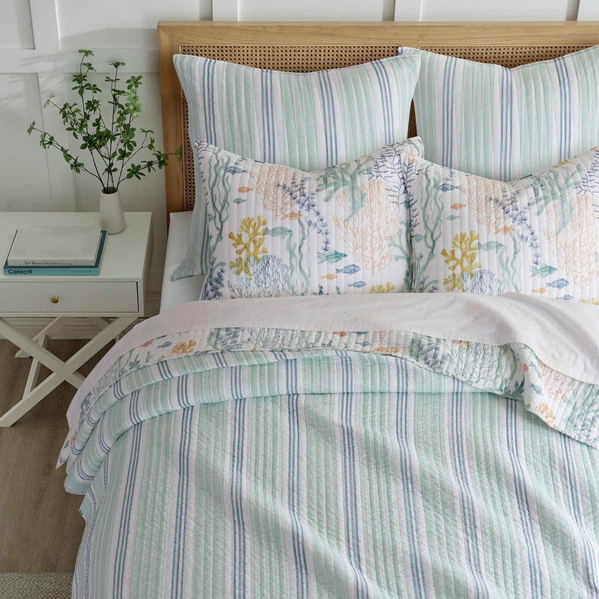 Ocean Meadow Quilt Set