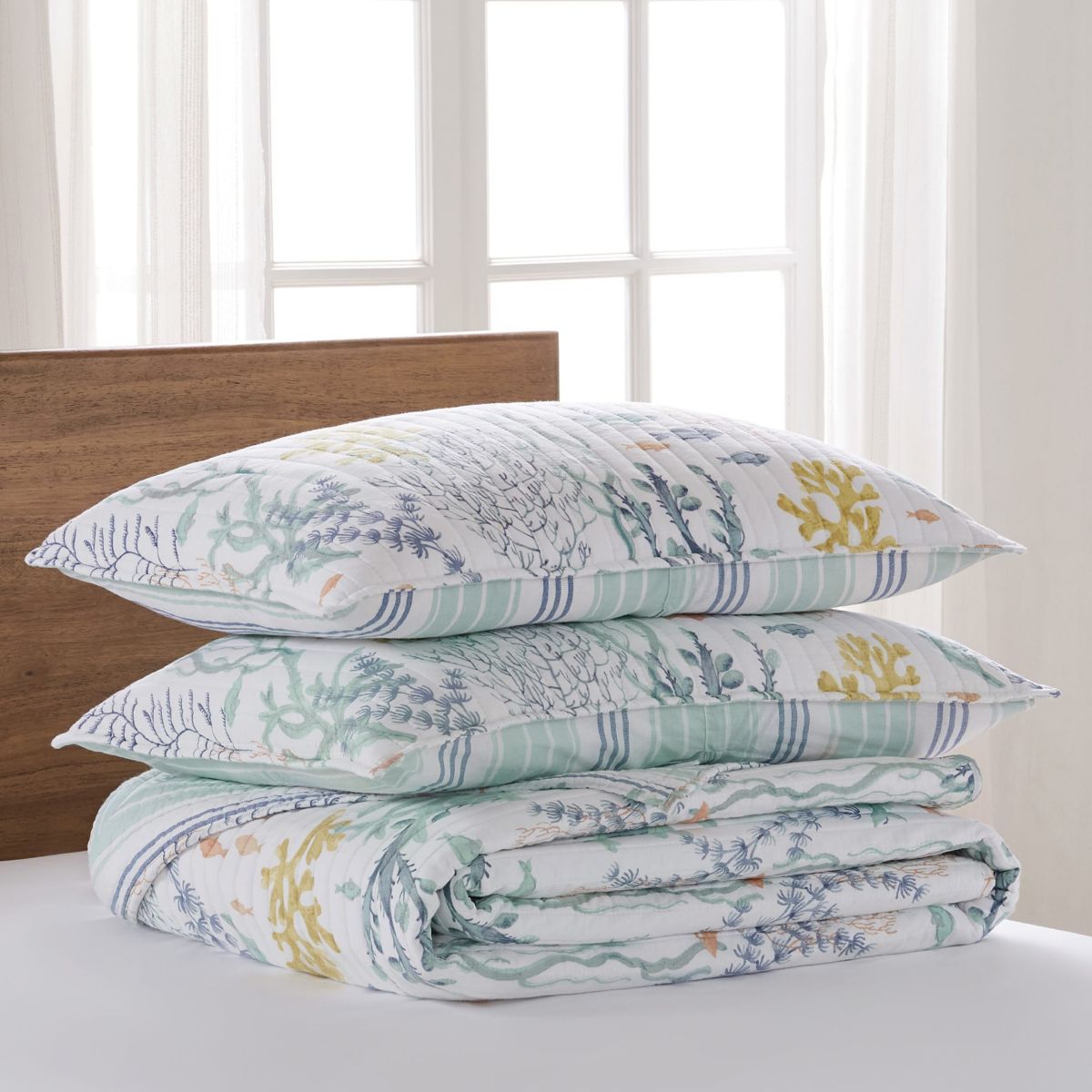 Ocean Meadow Quilt Set