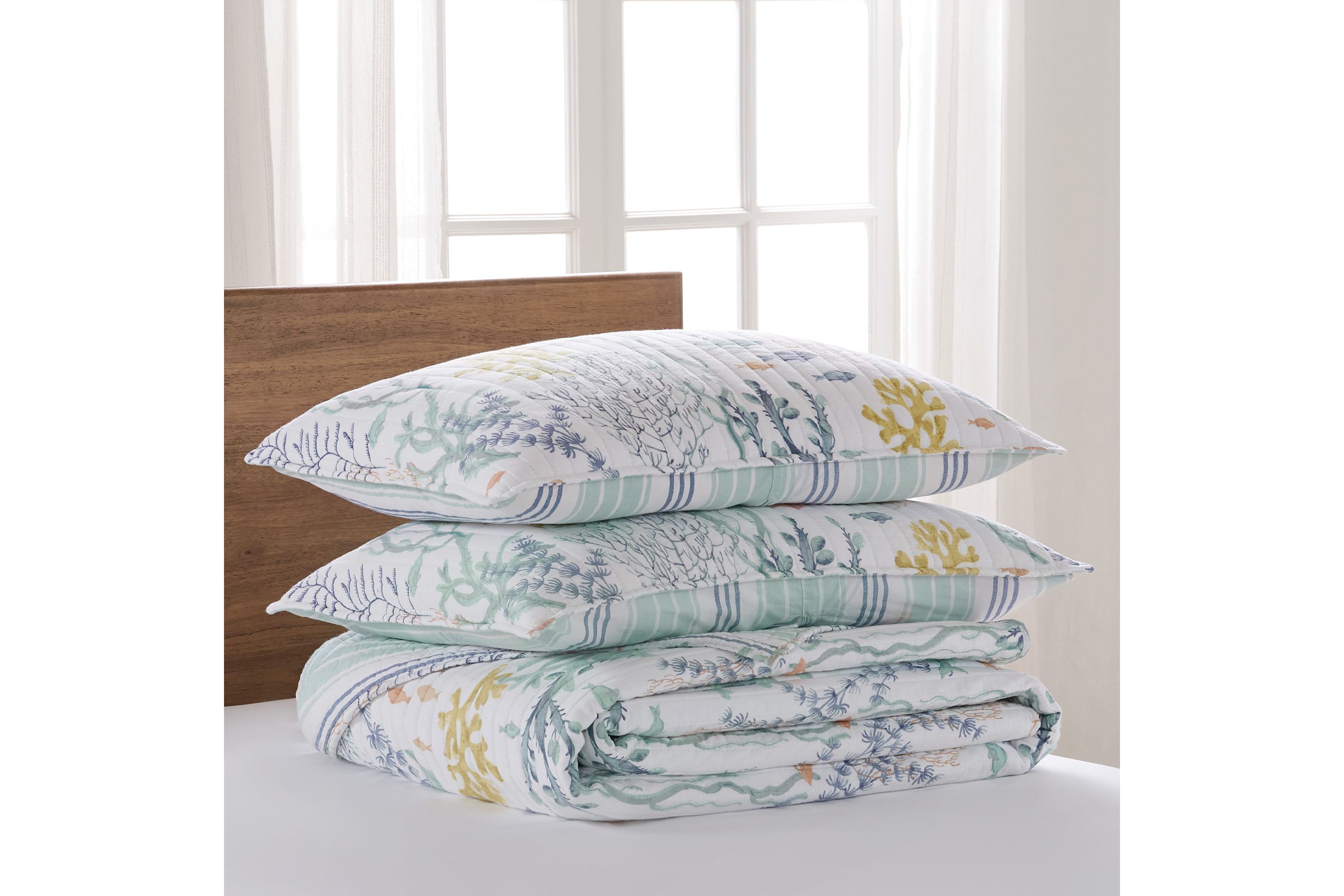 Ocean Meadow Quilt Set