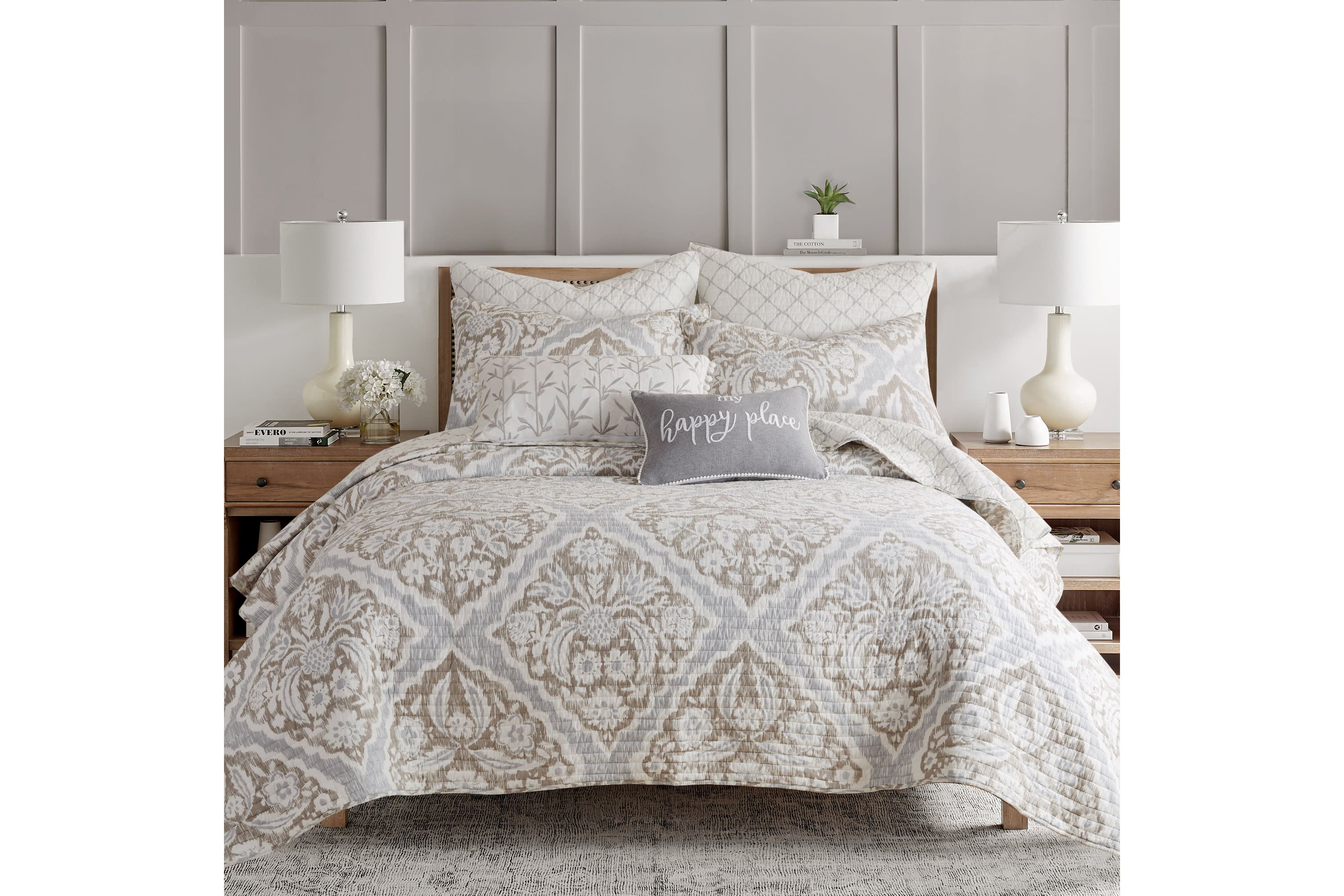 Becker Blue Quilt Set