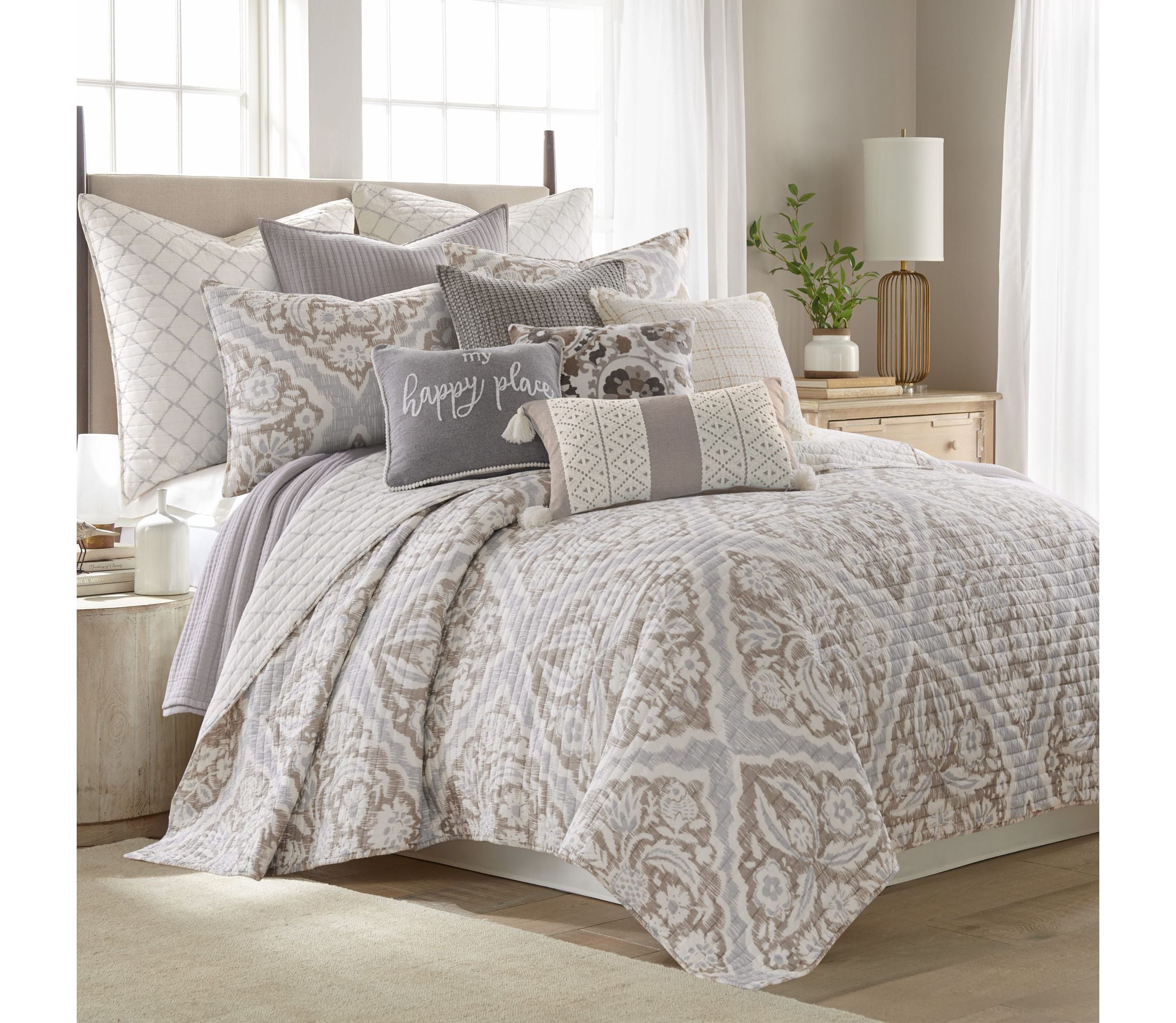 Becker Blue Quilt Set