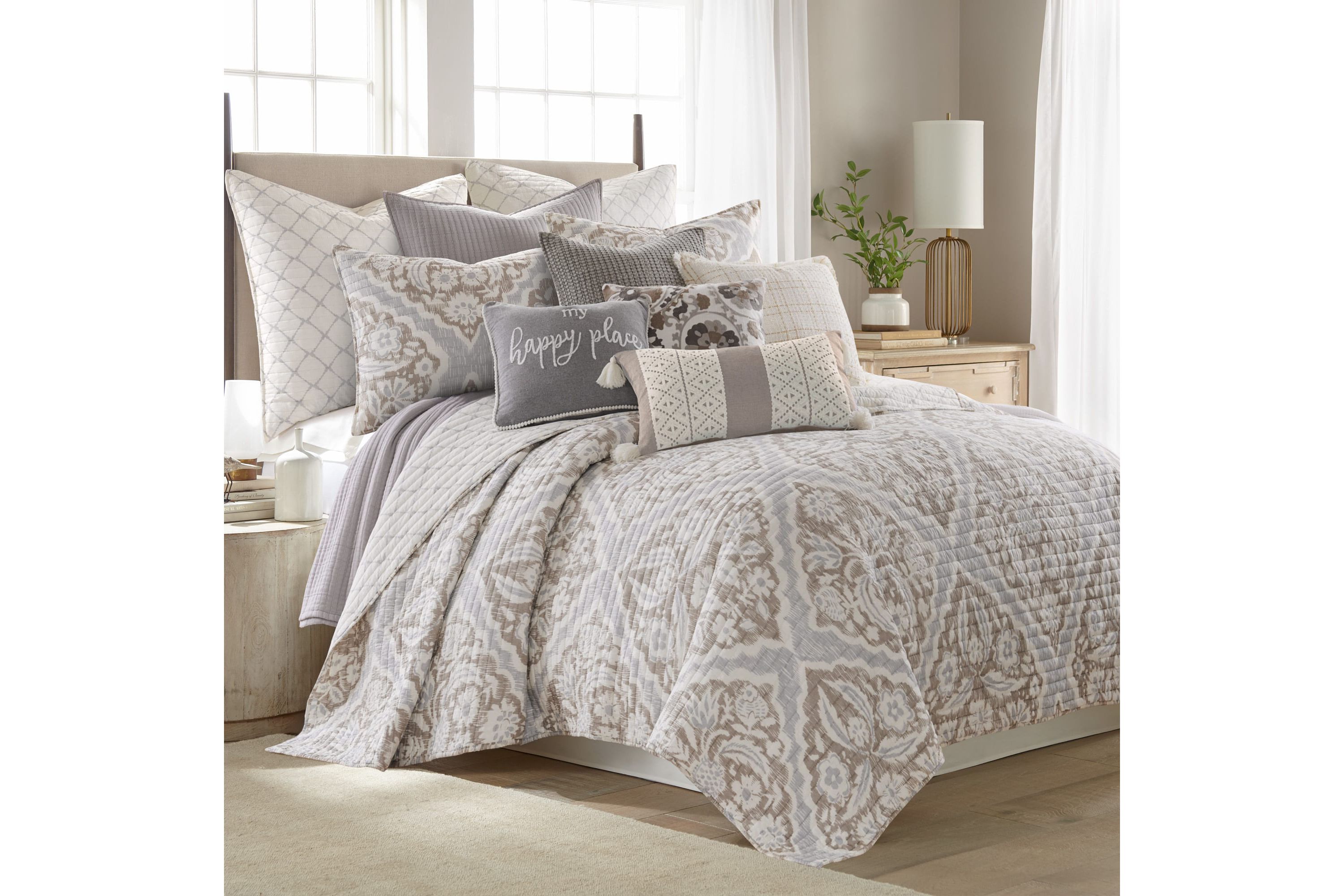 Becker Blue Quilt Set