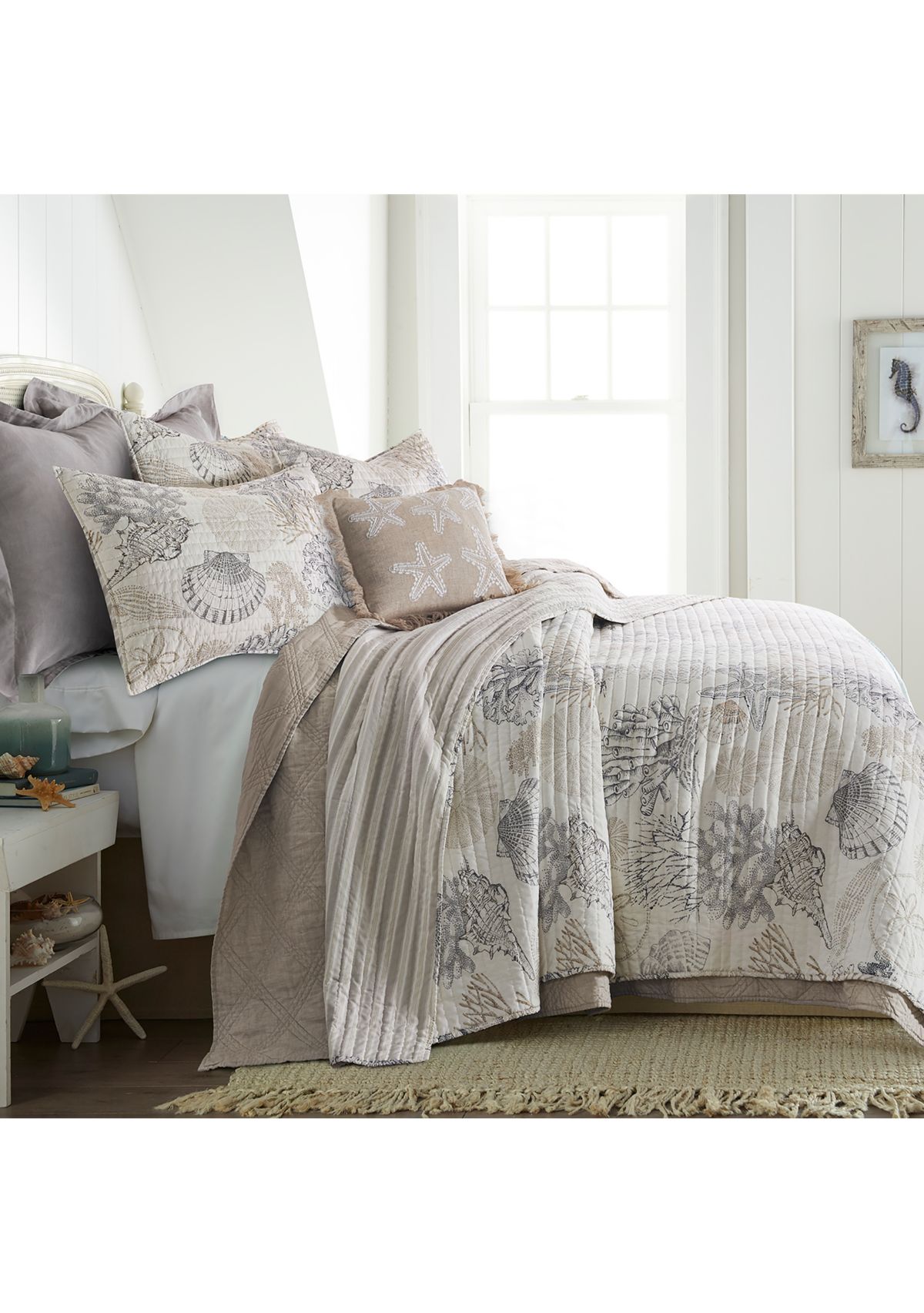 Caspian Sea Reversible Quilt Set