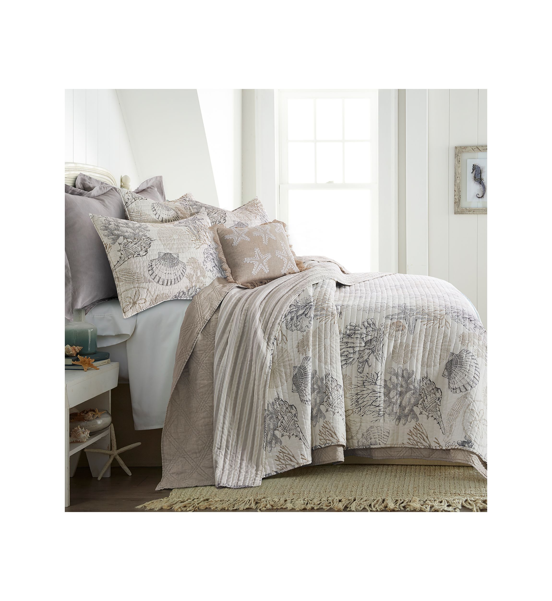 Caspian Sea Reversible Quilt Set