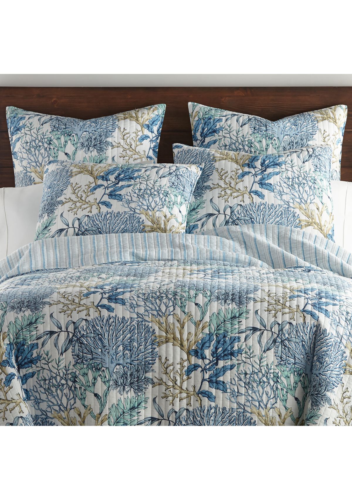 Mahina Blue Reversible Quilt Set