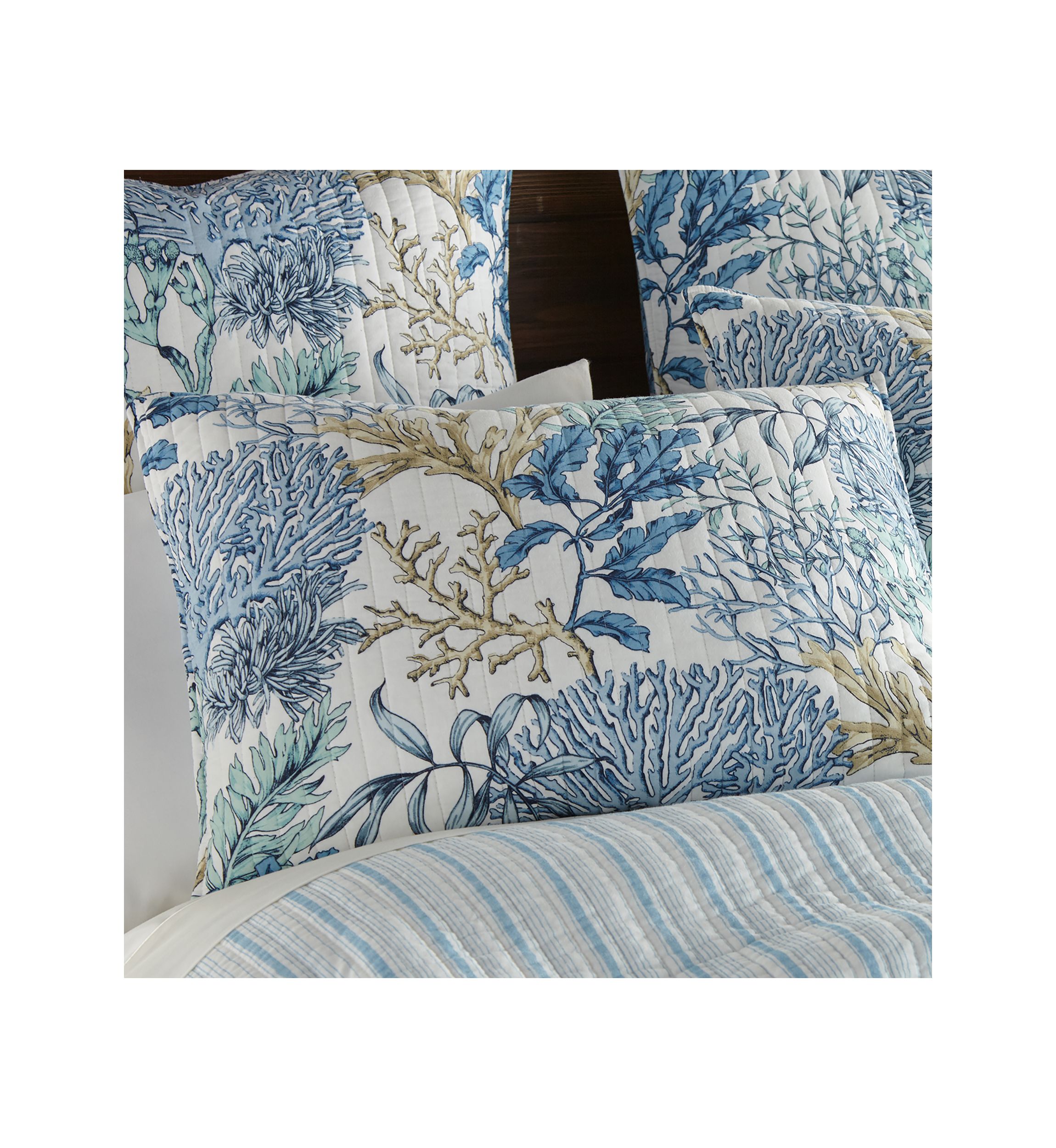 Mahina Blue Reversible Quilt Set