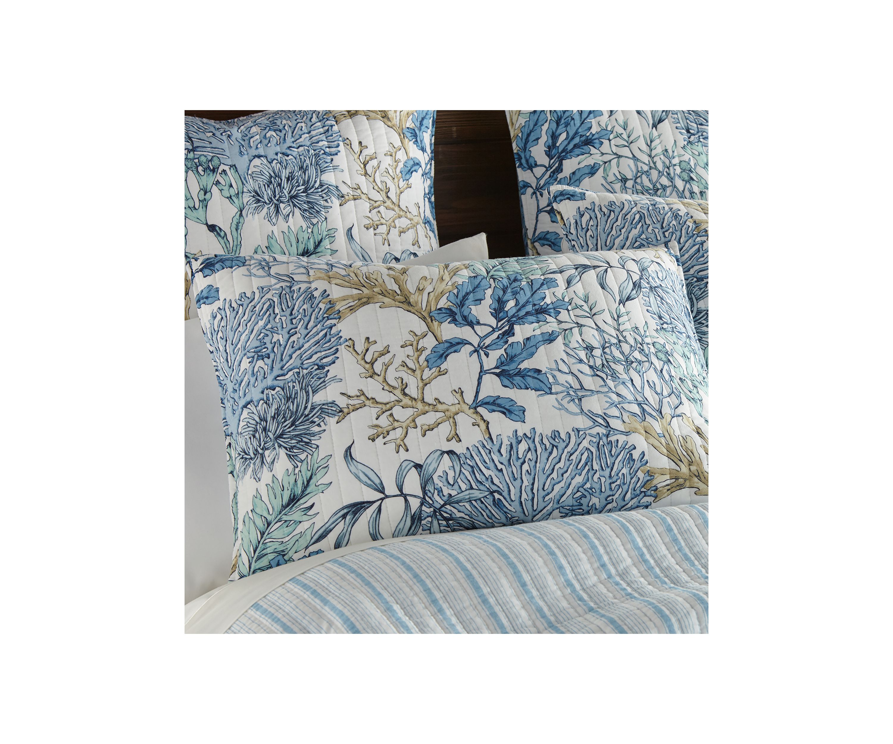 Mahina Blue Reversible Quilt Set