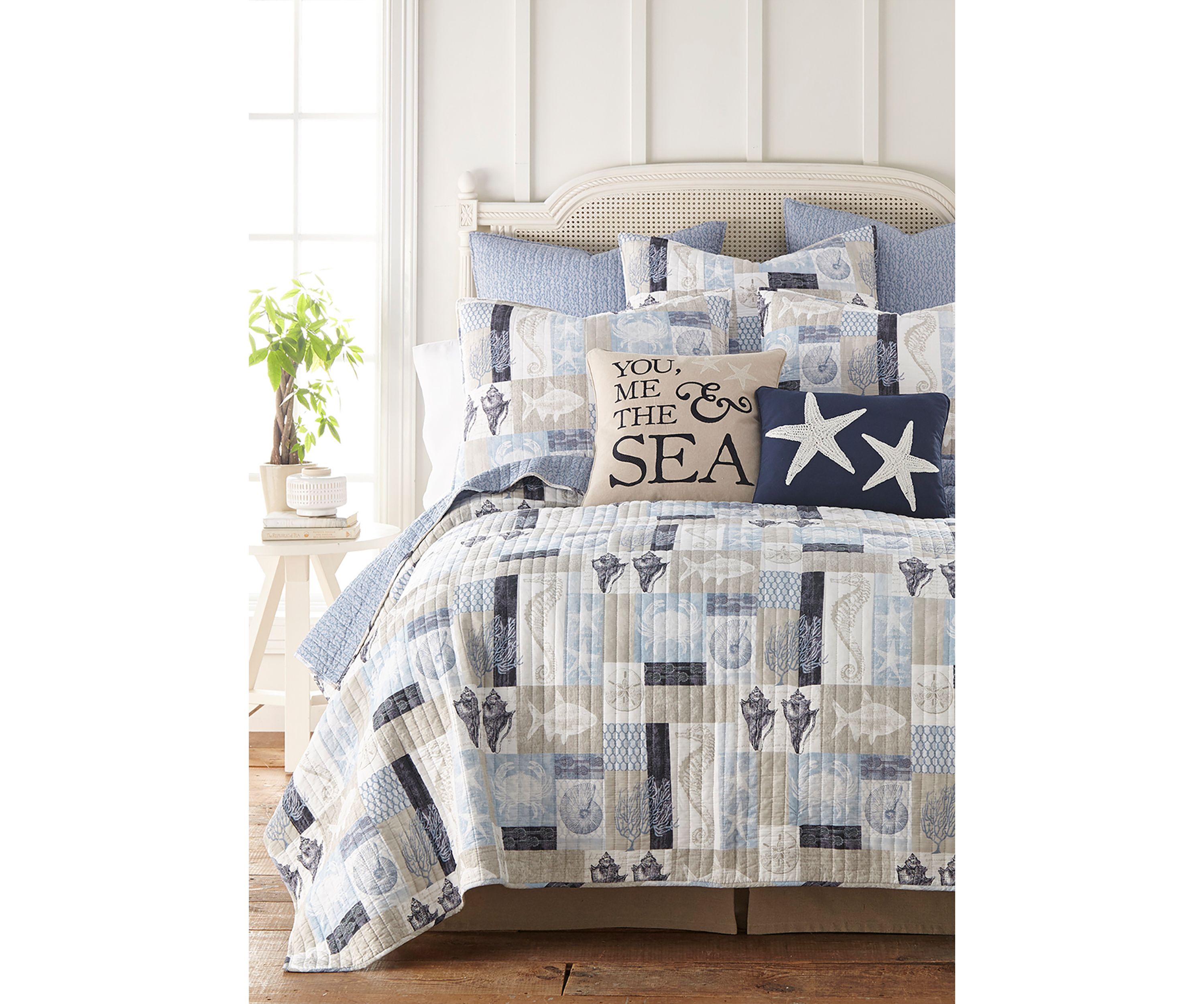 Cerralvo Reversible Quilt Set
