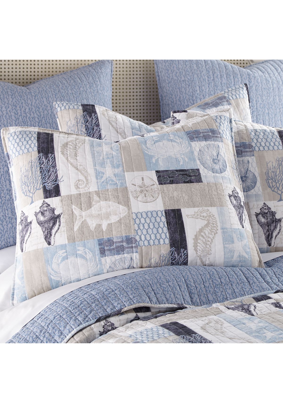 Cerralvo Reversible Quilt Set