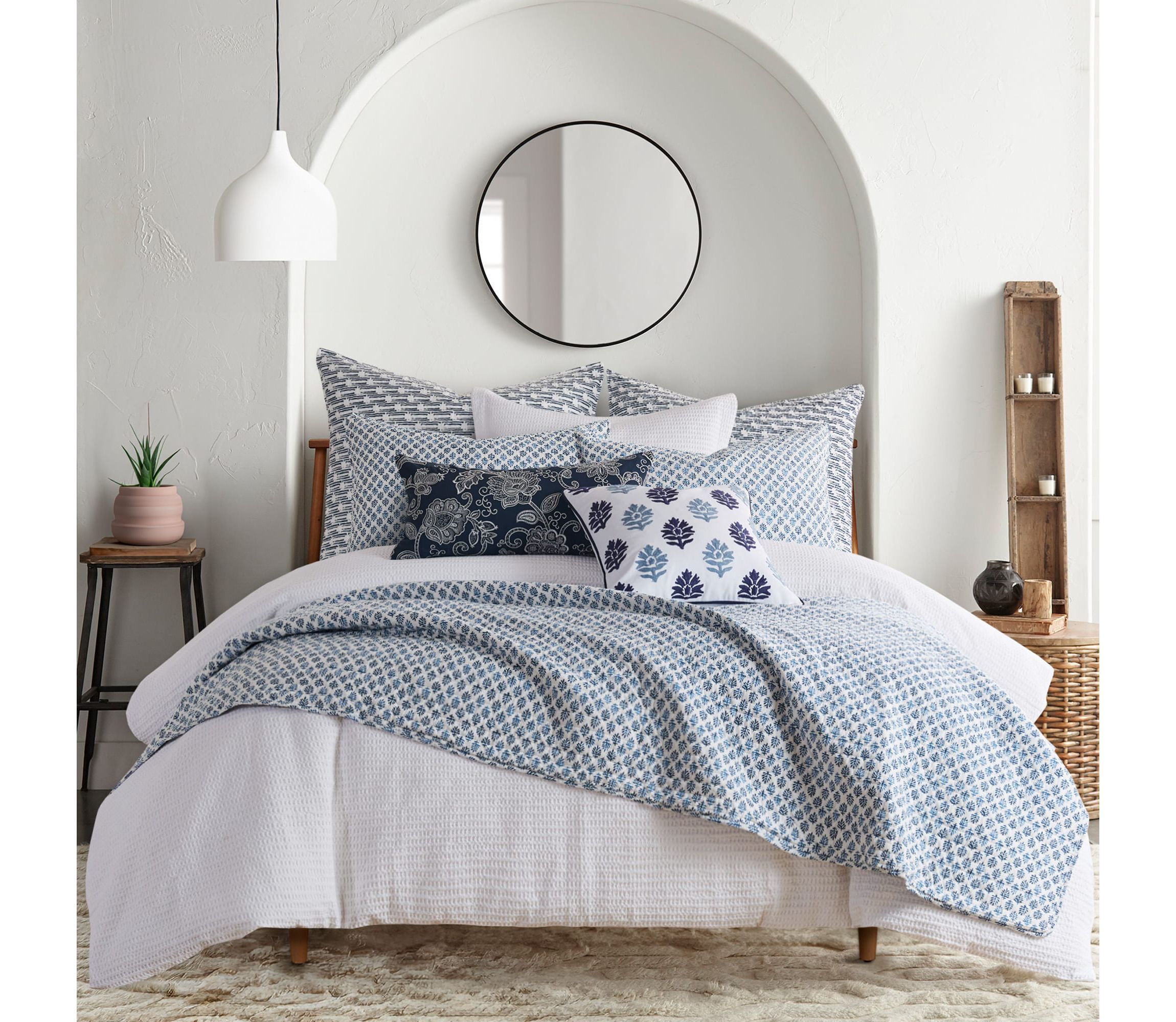 Aditya Taupe Quilt Set