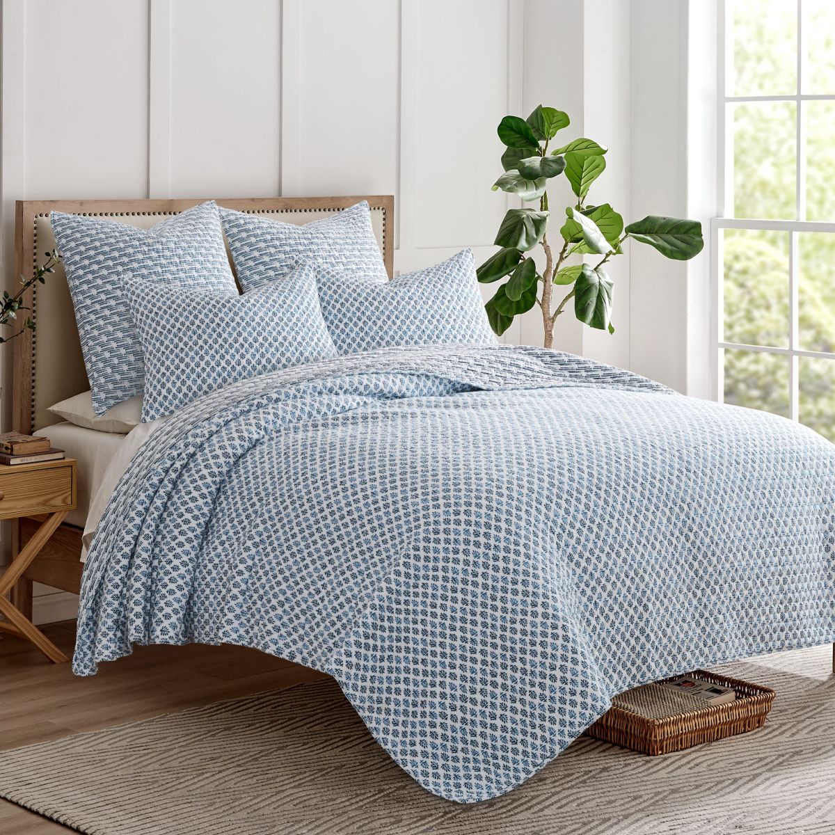 Aditya Taupe Quilt Set