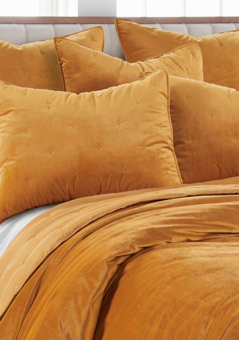 BH Calabria Velvet Ochre Twin Quilt