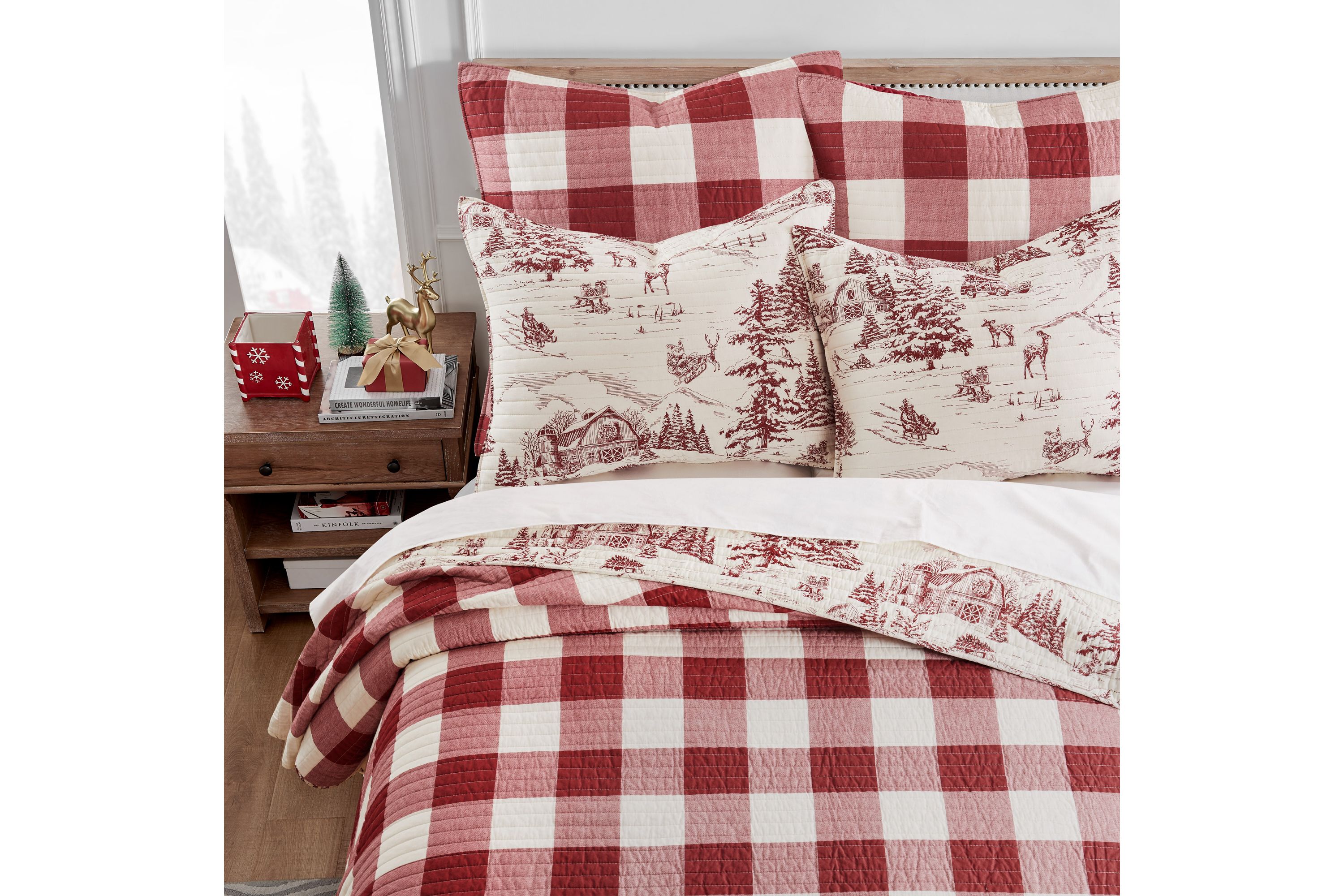 Winter Sleigh Ride Red Quilt Set