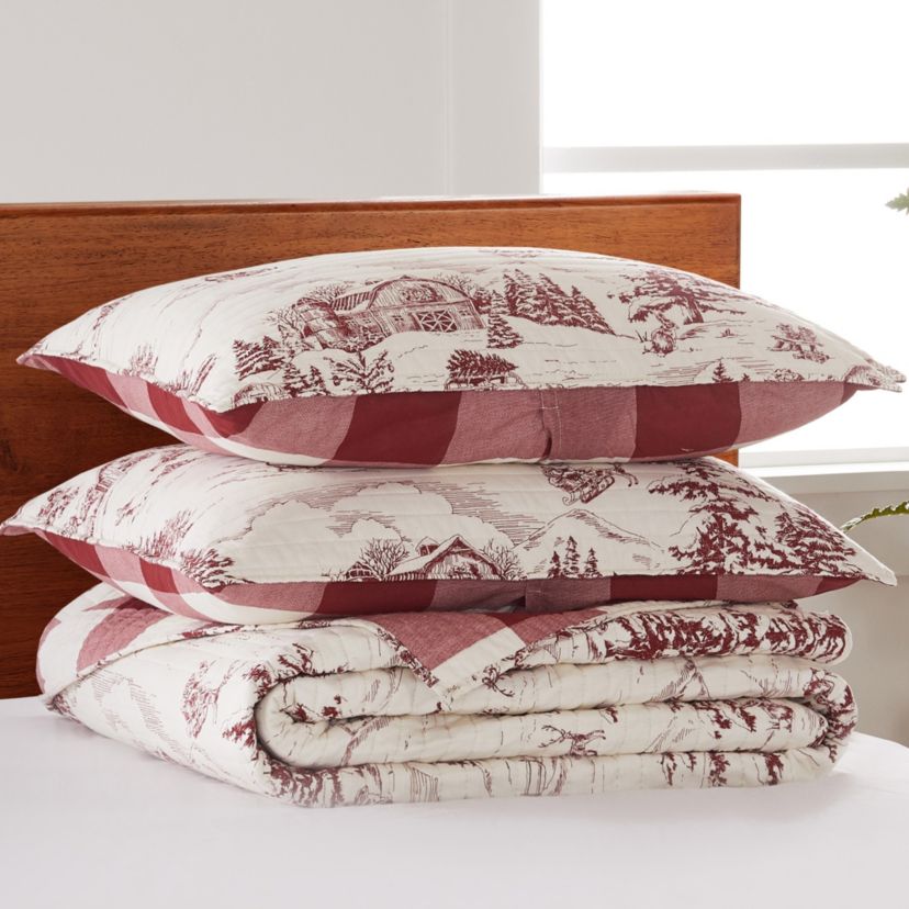 Winter Sleigh Ride Red Quilt Set