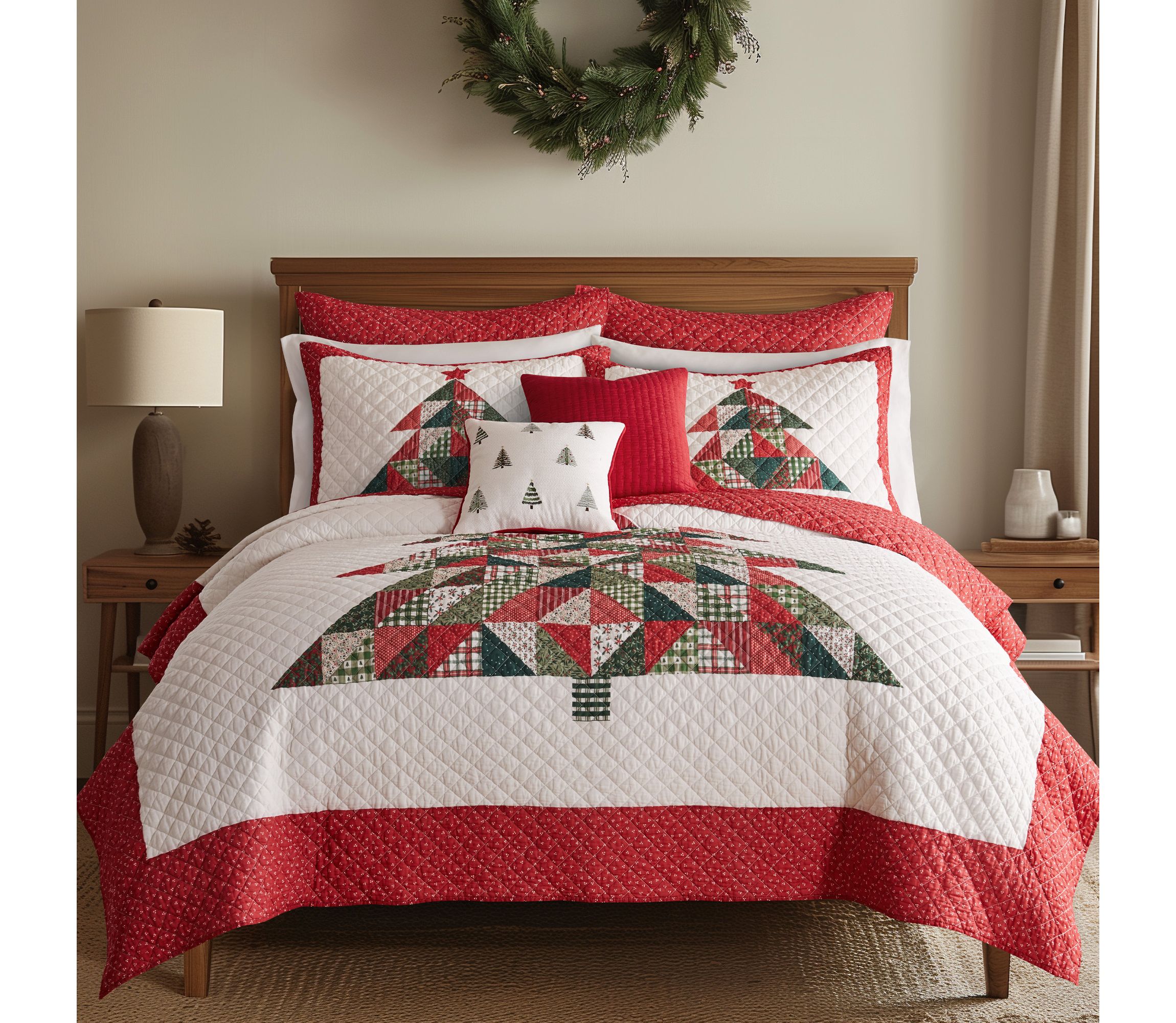 Patchwork Pine Quilt Set