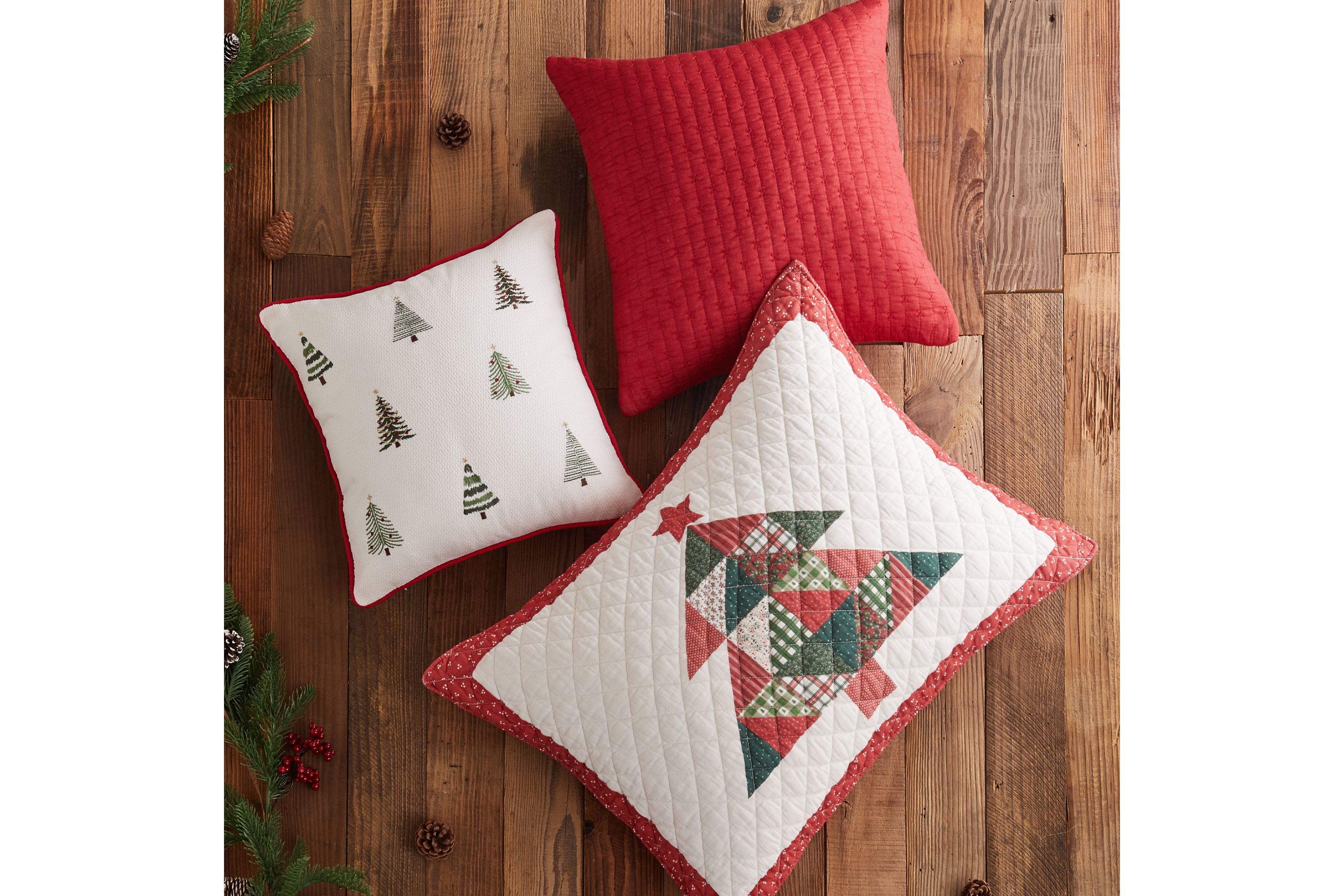 Patchwork Pine Quilt Set