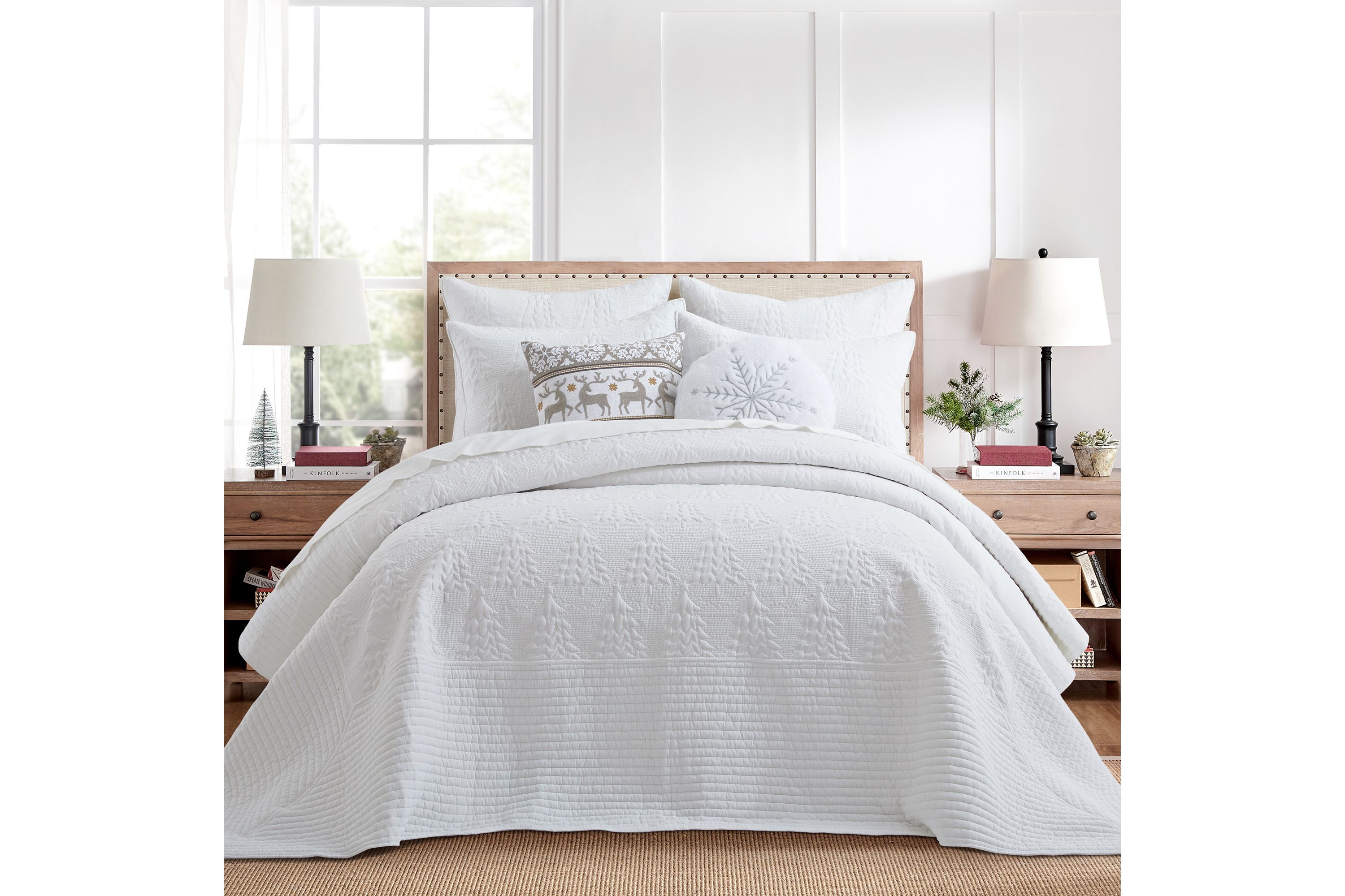 O Christmas Tree White Bedspread Set