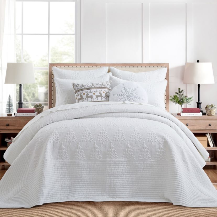 O Christmas Tree White Bedspread Set