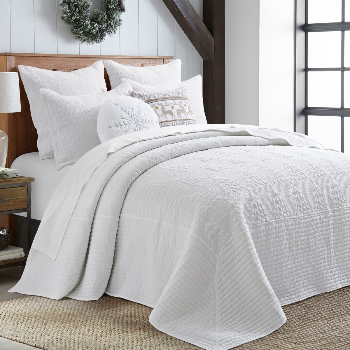 O Christmas Tree White Bedspread Set