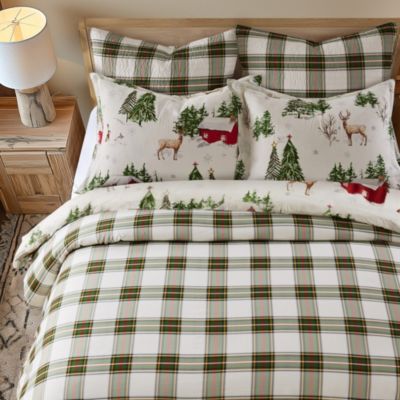 Winterberry Forest Comforter Set