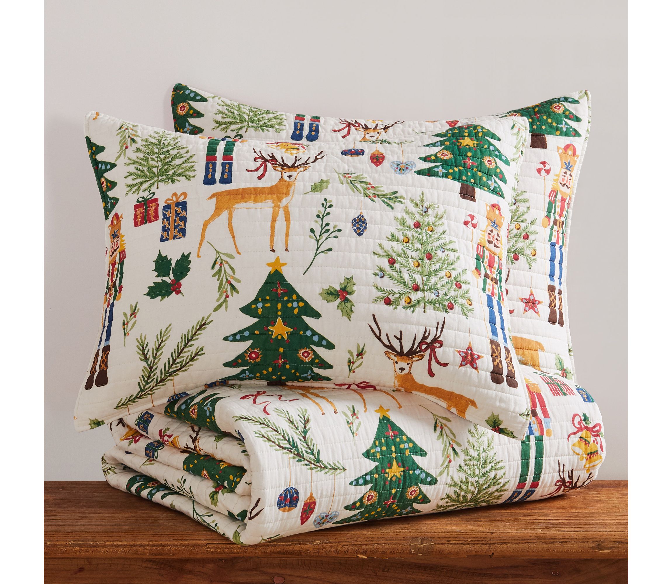 Nutcracker Quilt Set