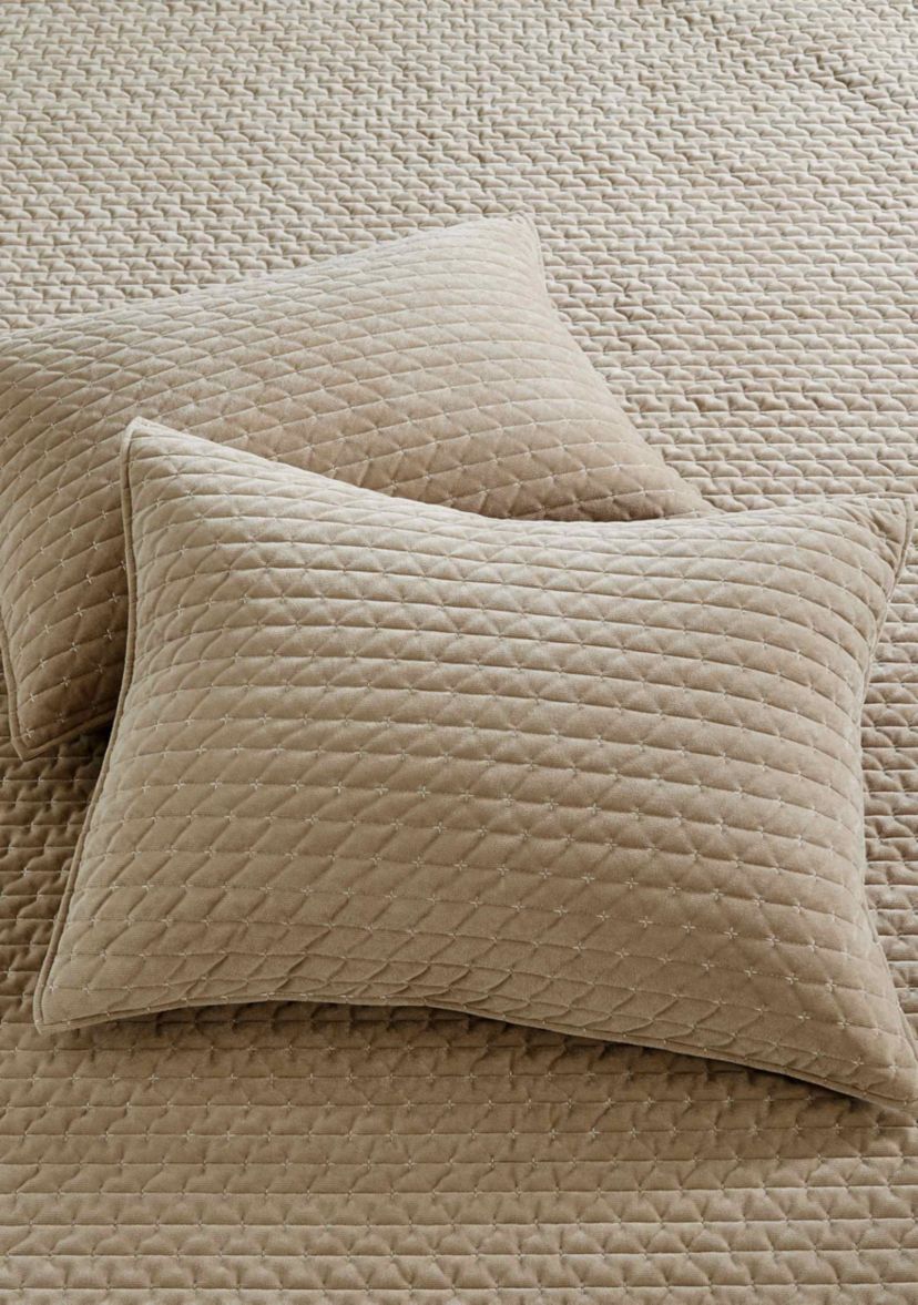 Velvet Stitch Quilt Set
