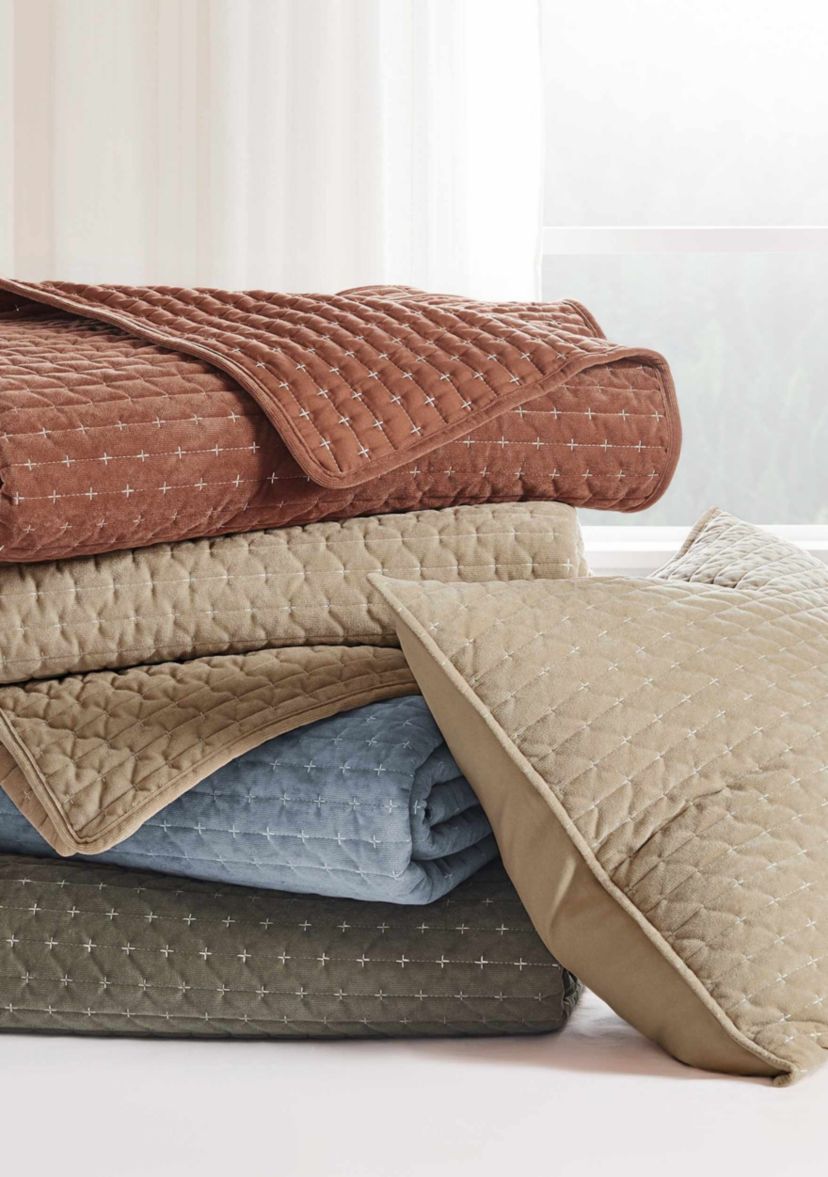 Velvet Stitch Quilt Set