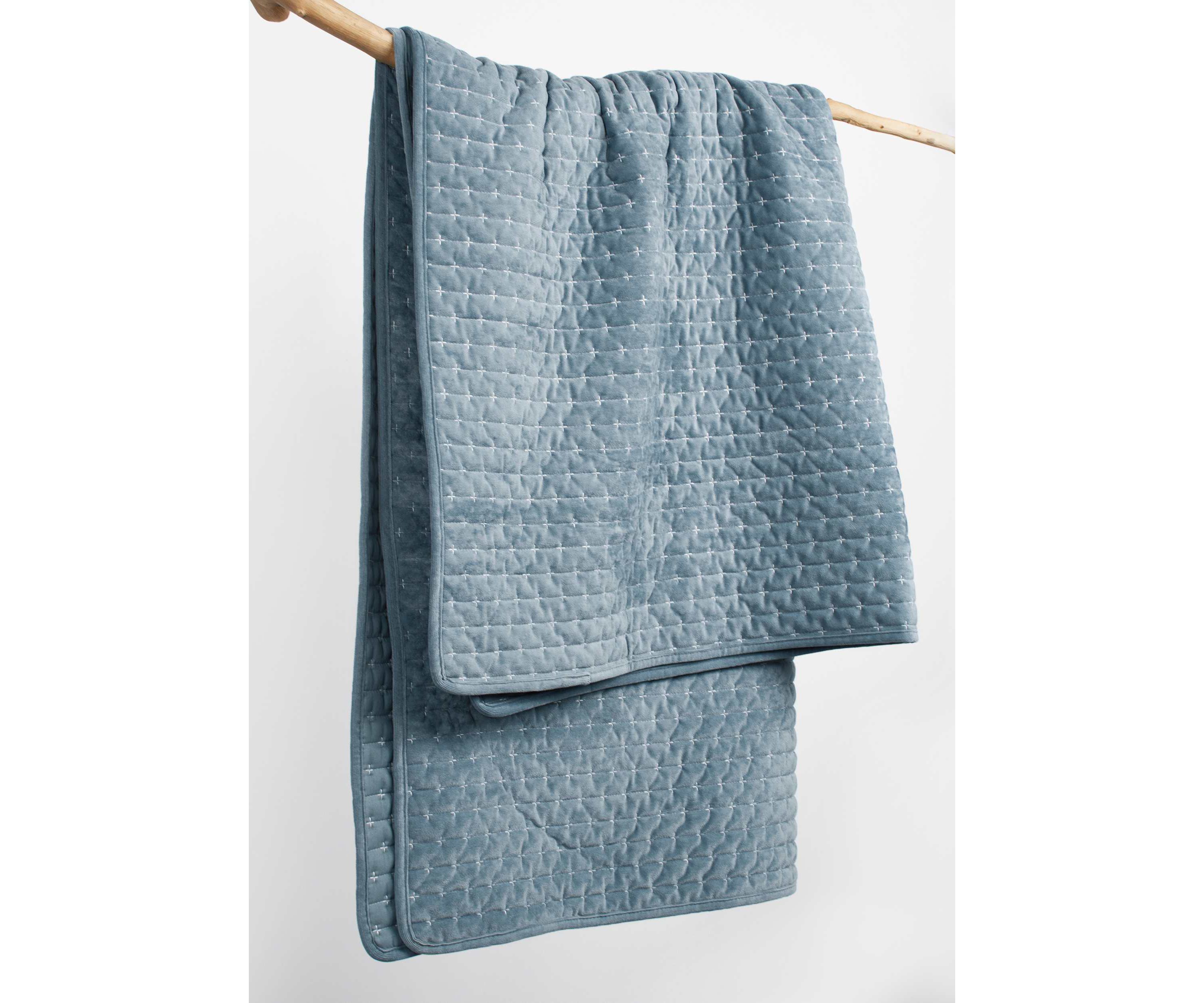 Velvet Stitch Quilted Throw
