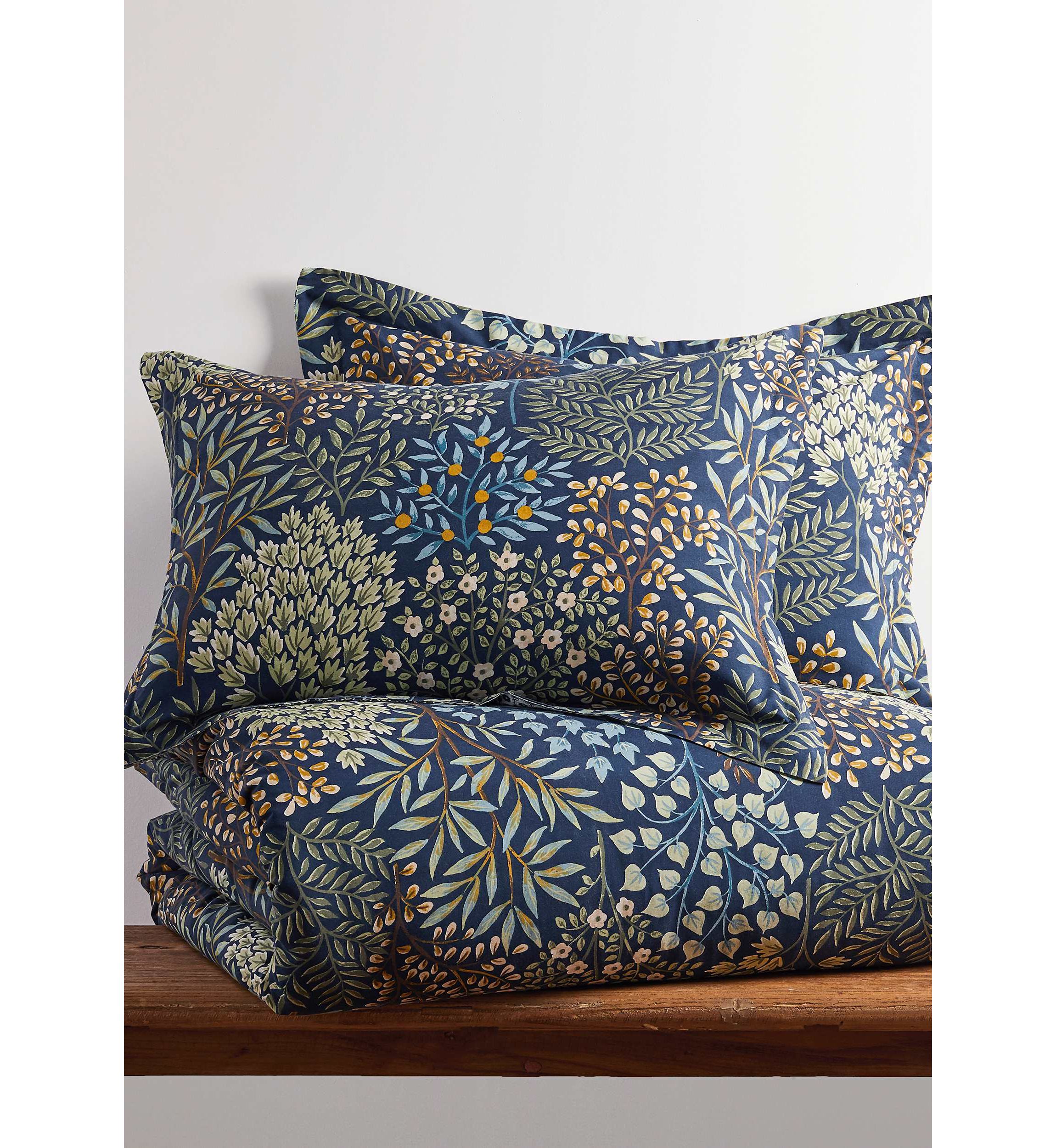 English Forest Navy Comforter Set