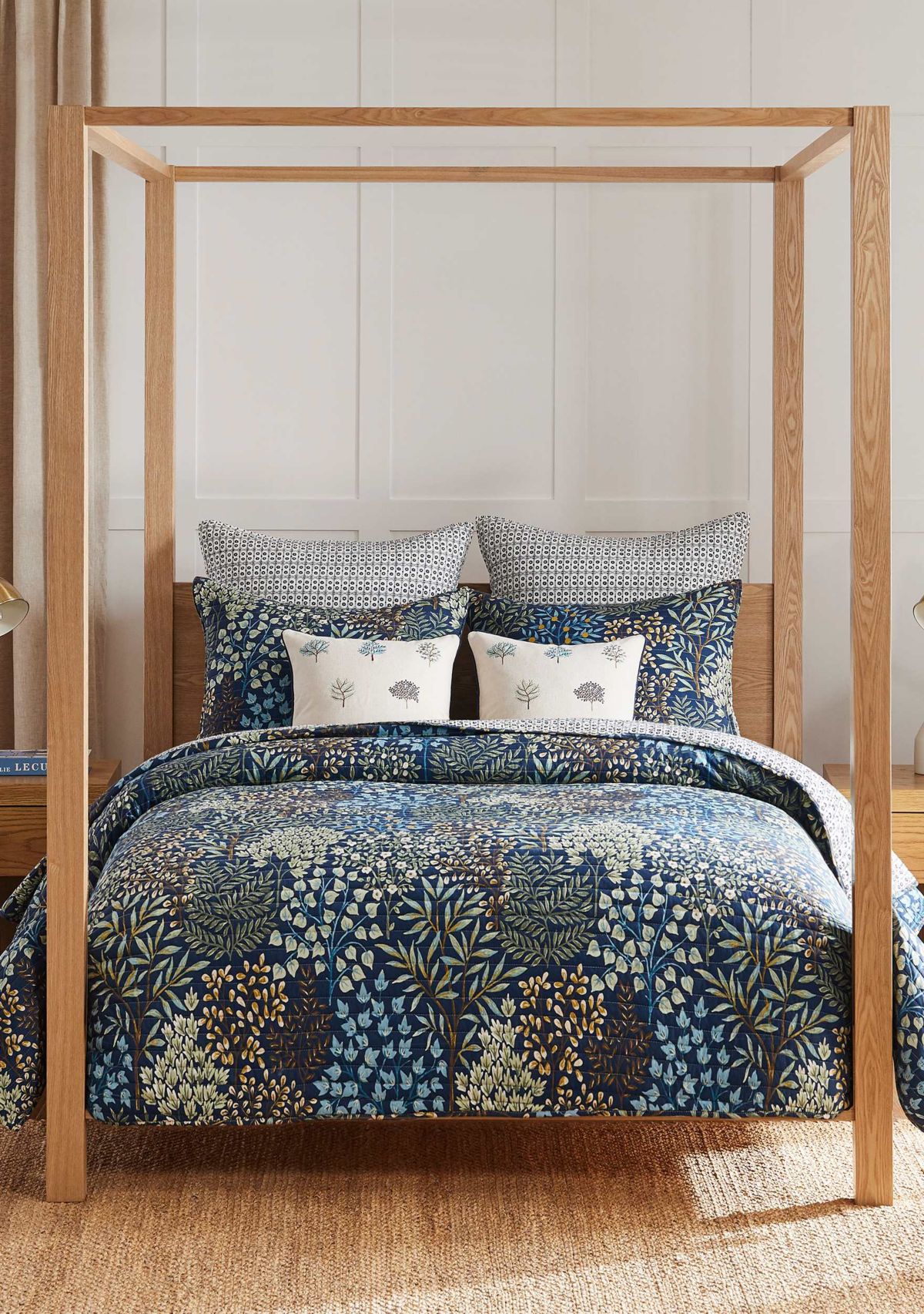 English Forest Navy Quilt Set